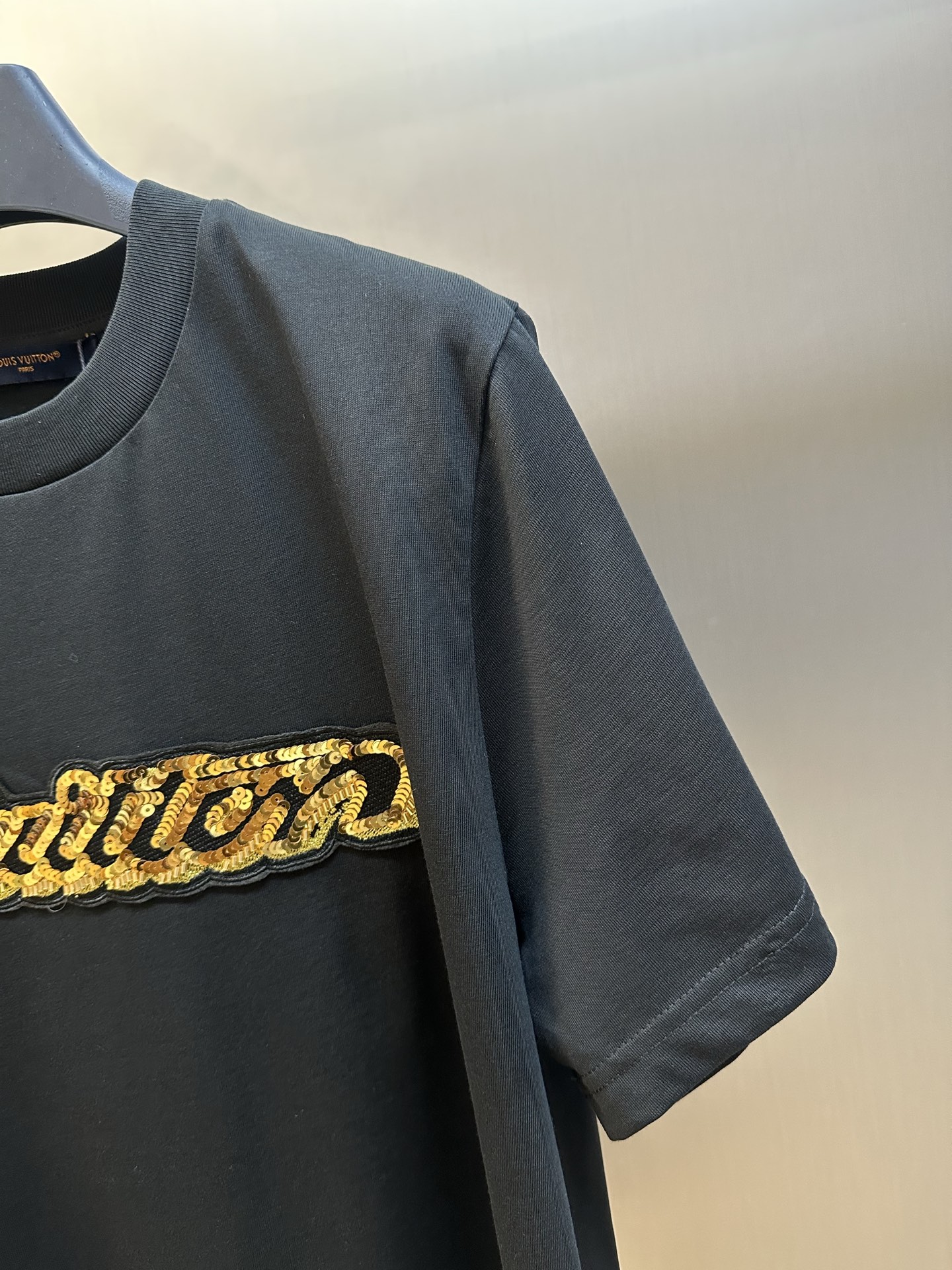 LOUIS VUITTON logo T-shirt（1AJTYP）