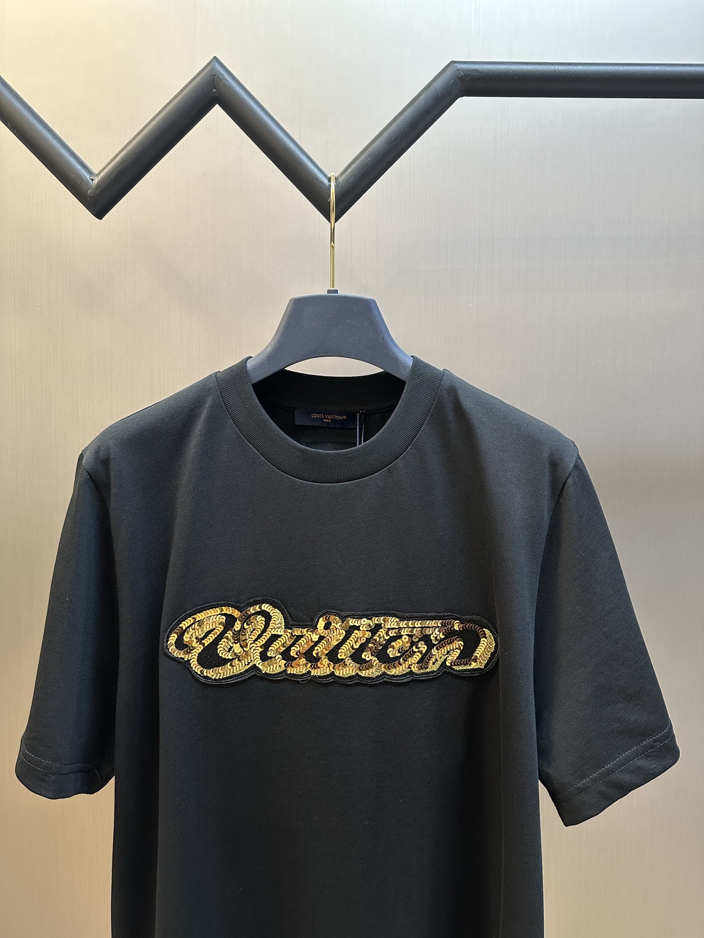 LOUIS VUITTON logo T-shirt（1AJTYP）