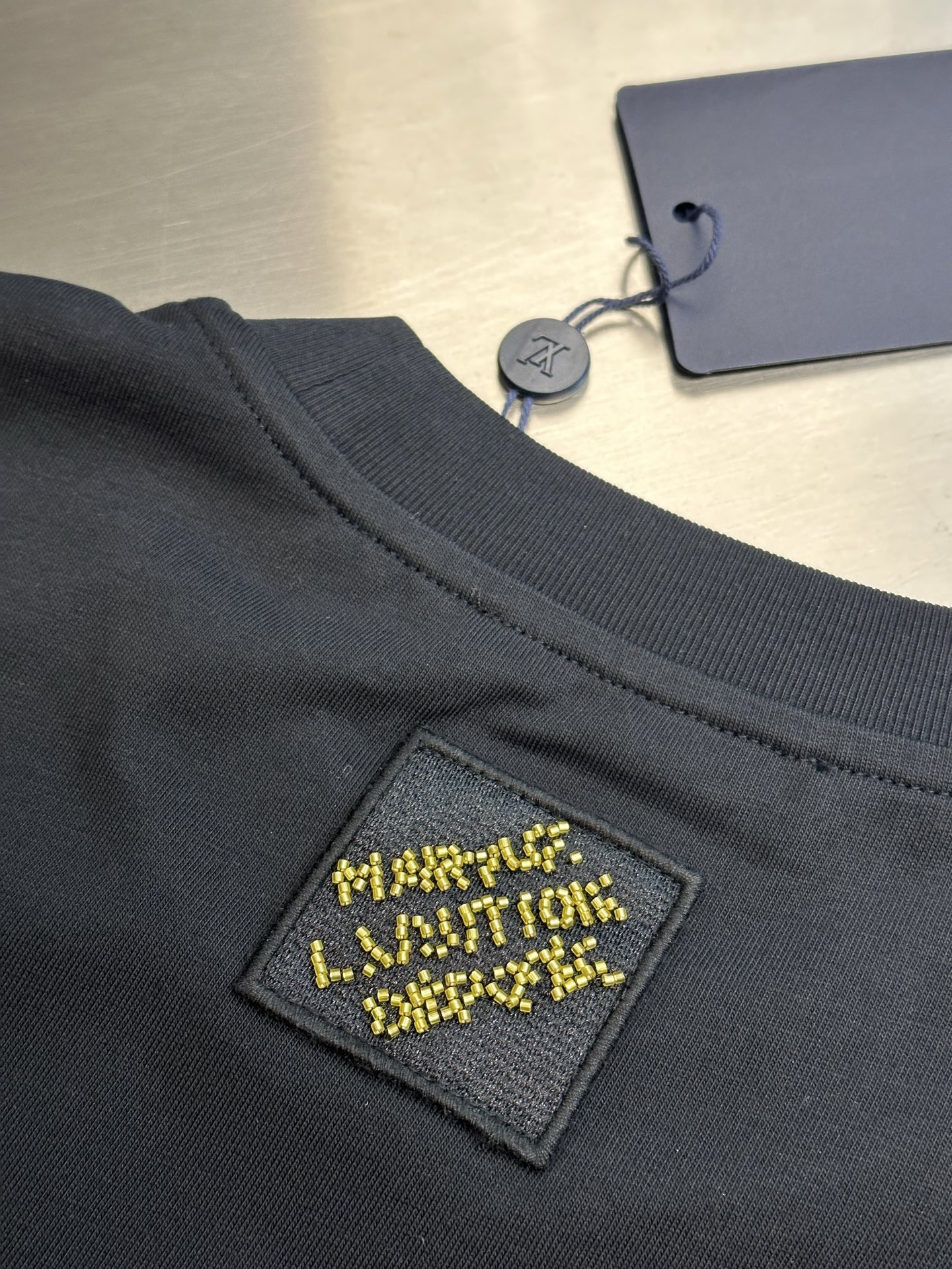 LOUIS VUITTON logo T-shirt（1AJTYP）