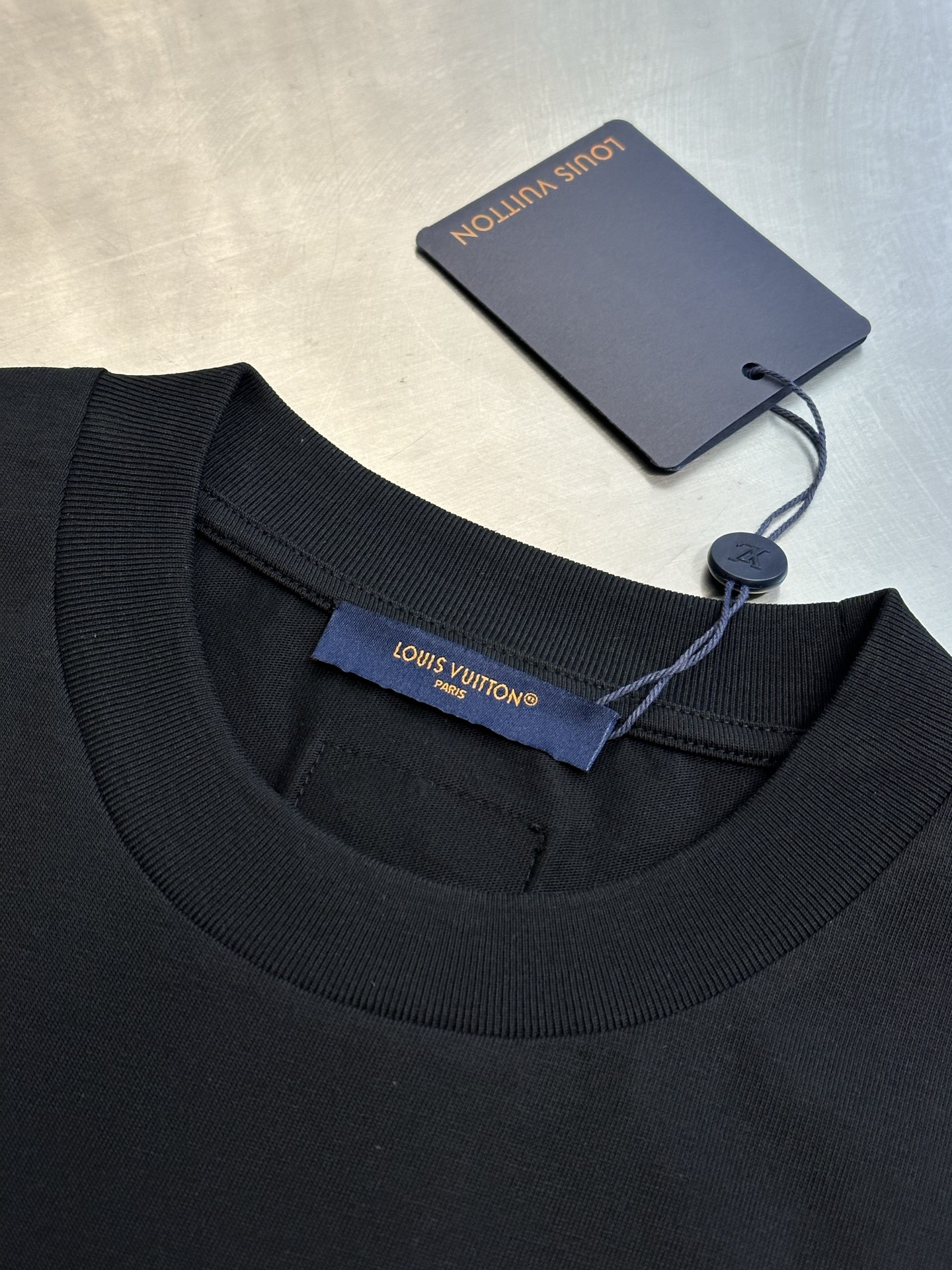 LOUIS VUITTON logo T-shirt（1AJTYP）