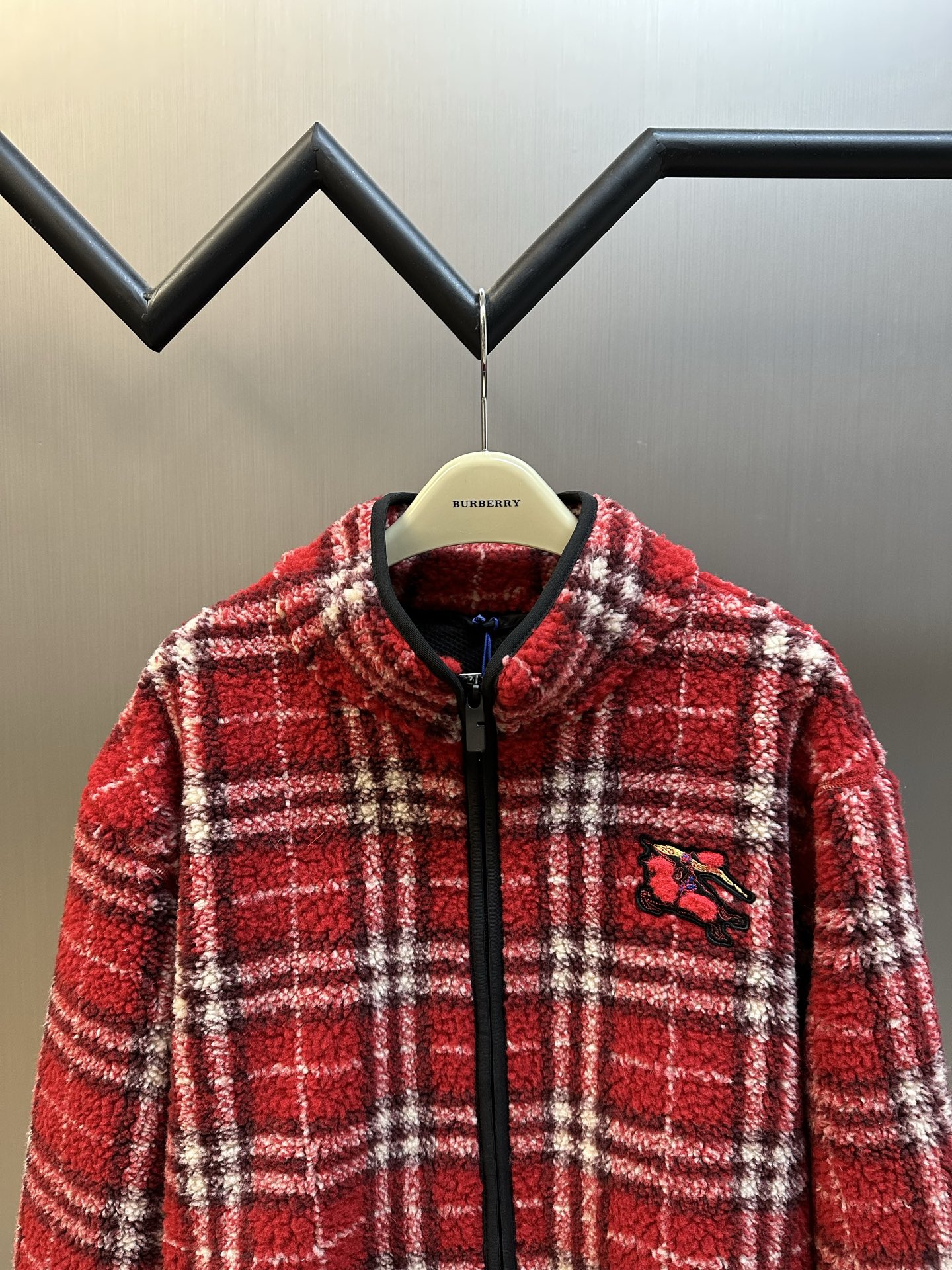 BURBERRY Check Wool Cashmere Blend Fleece in Crayon red（81225021）