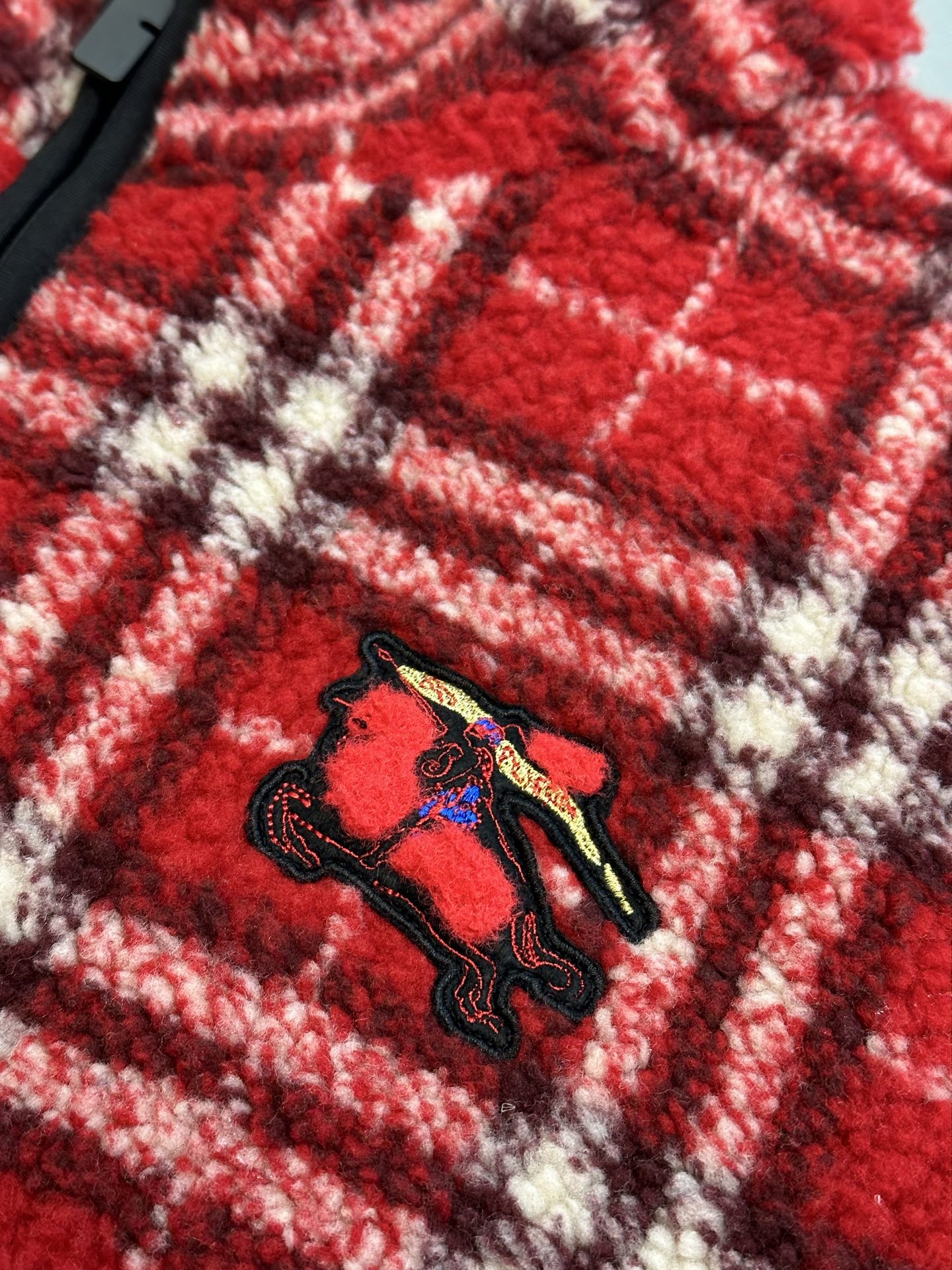 BURBERRY Check Wool Cashmere Blend Fleece in Crayon red（81225021）