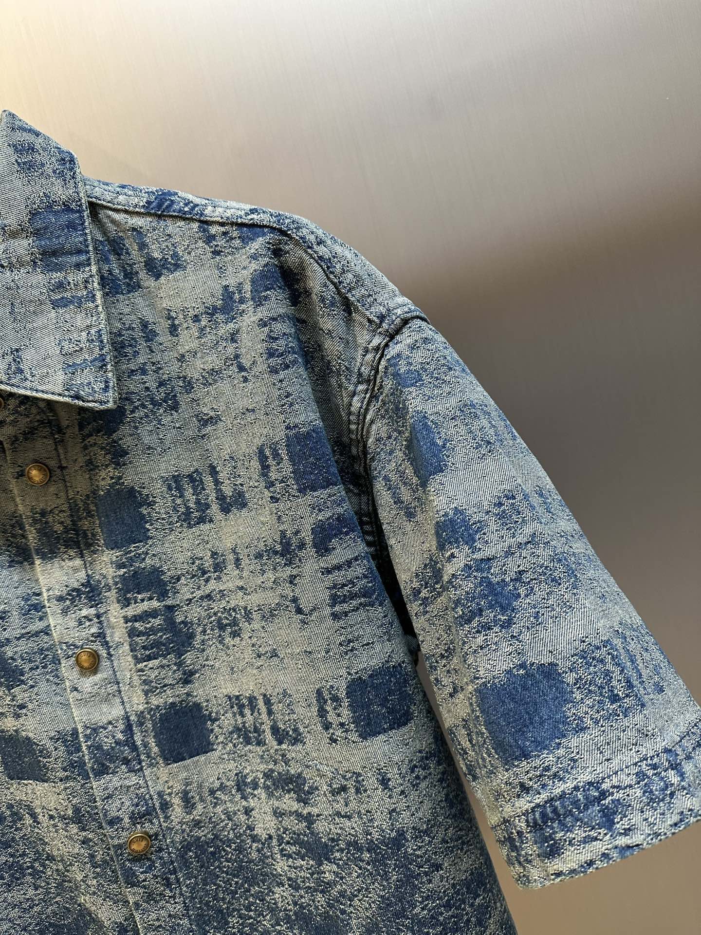 Louis Vuitton Short sleeve denim shirt（1AJC88）