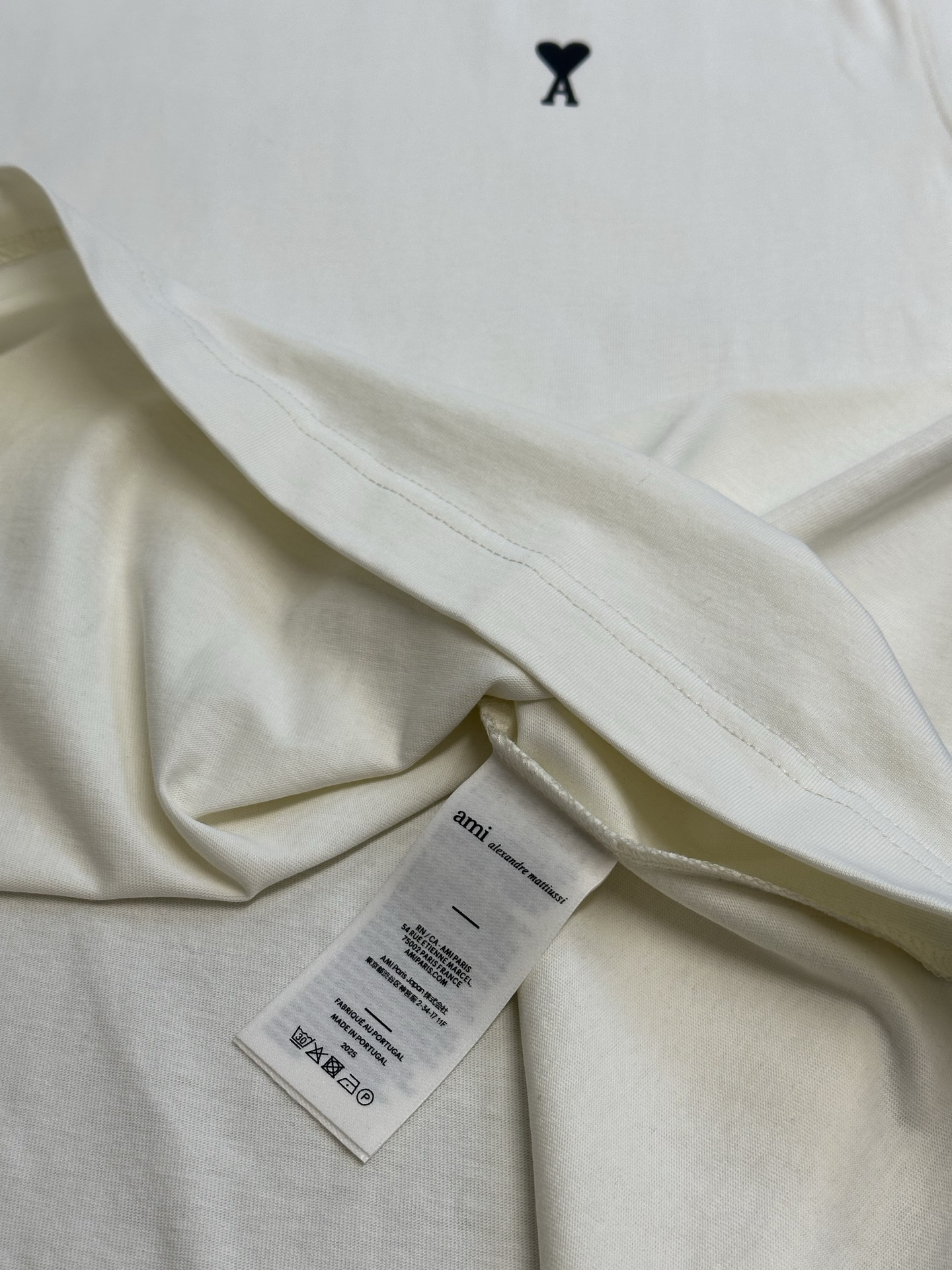 AMI PARIS SS26 PLACE DES VICTOIRS TEE（UTS387726）