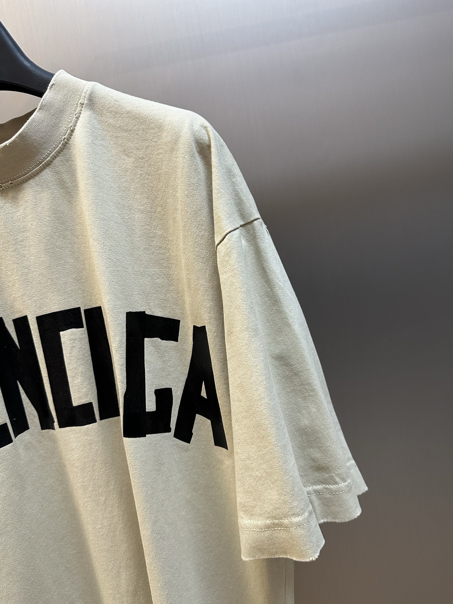 BALENCIAGA Tape Type T-Shirt Medium Fit "Beige" (764235TSVK19501）