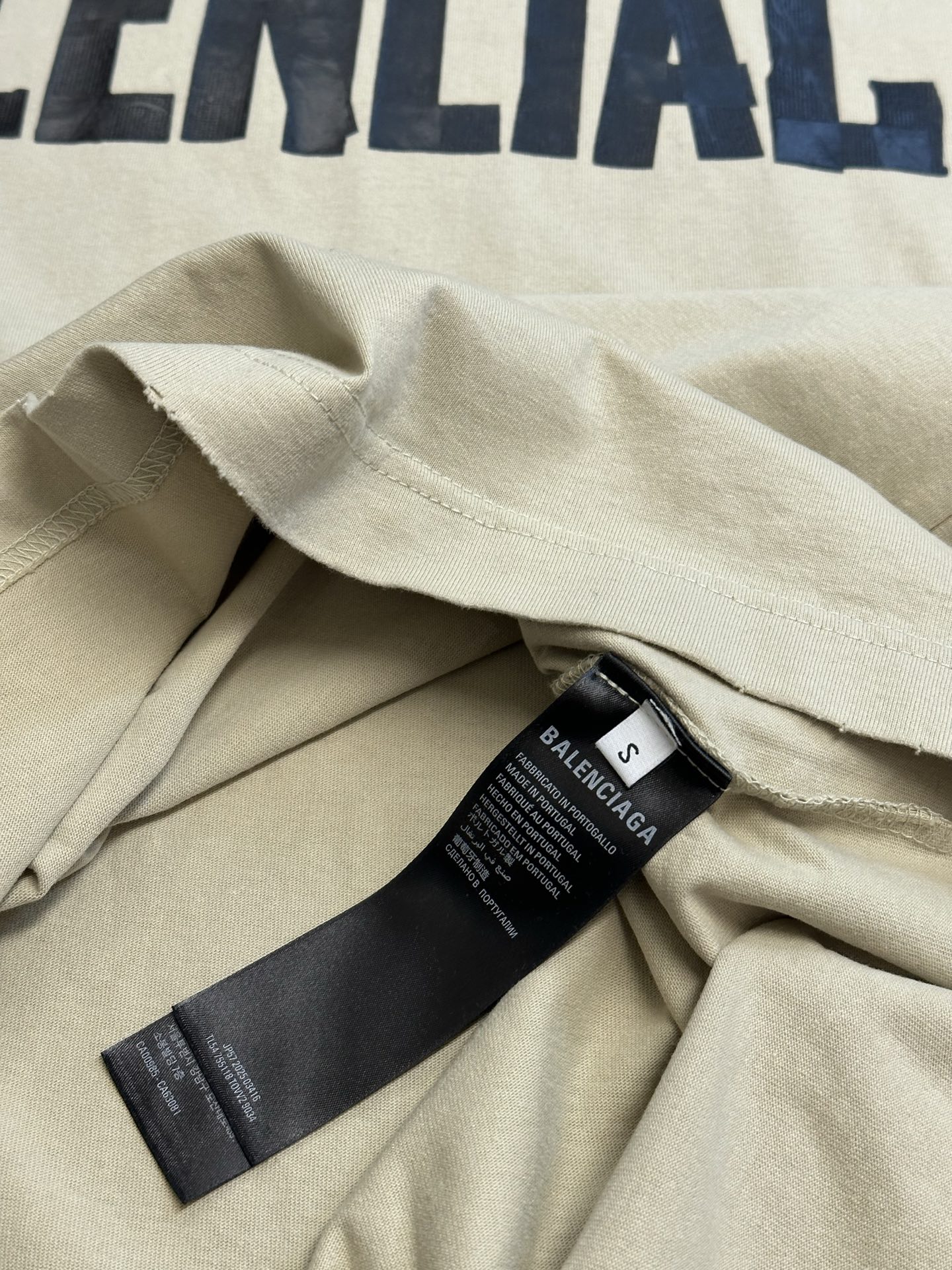 BALENCIAGA Tape Type T-Shirt Medium Fit "Beige" (764235TSVK19501）