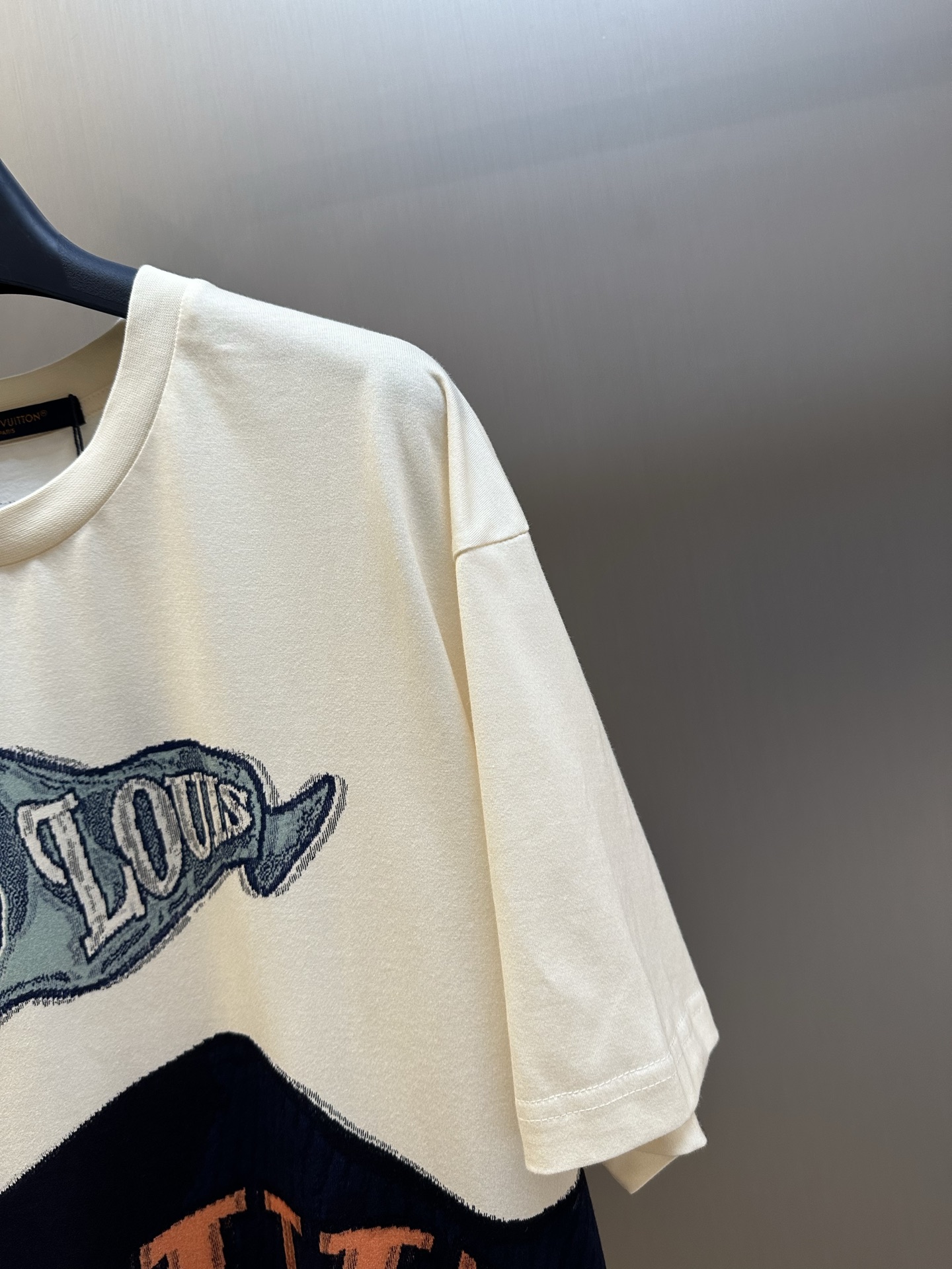 Louis Vuitton geometric inlay T-shirt（1AIHZZ）