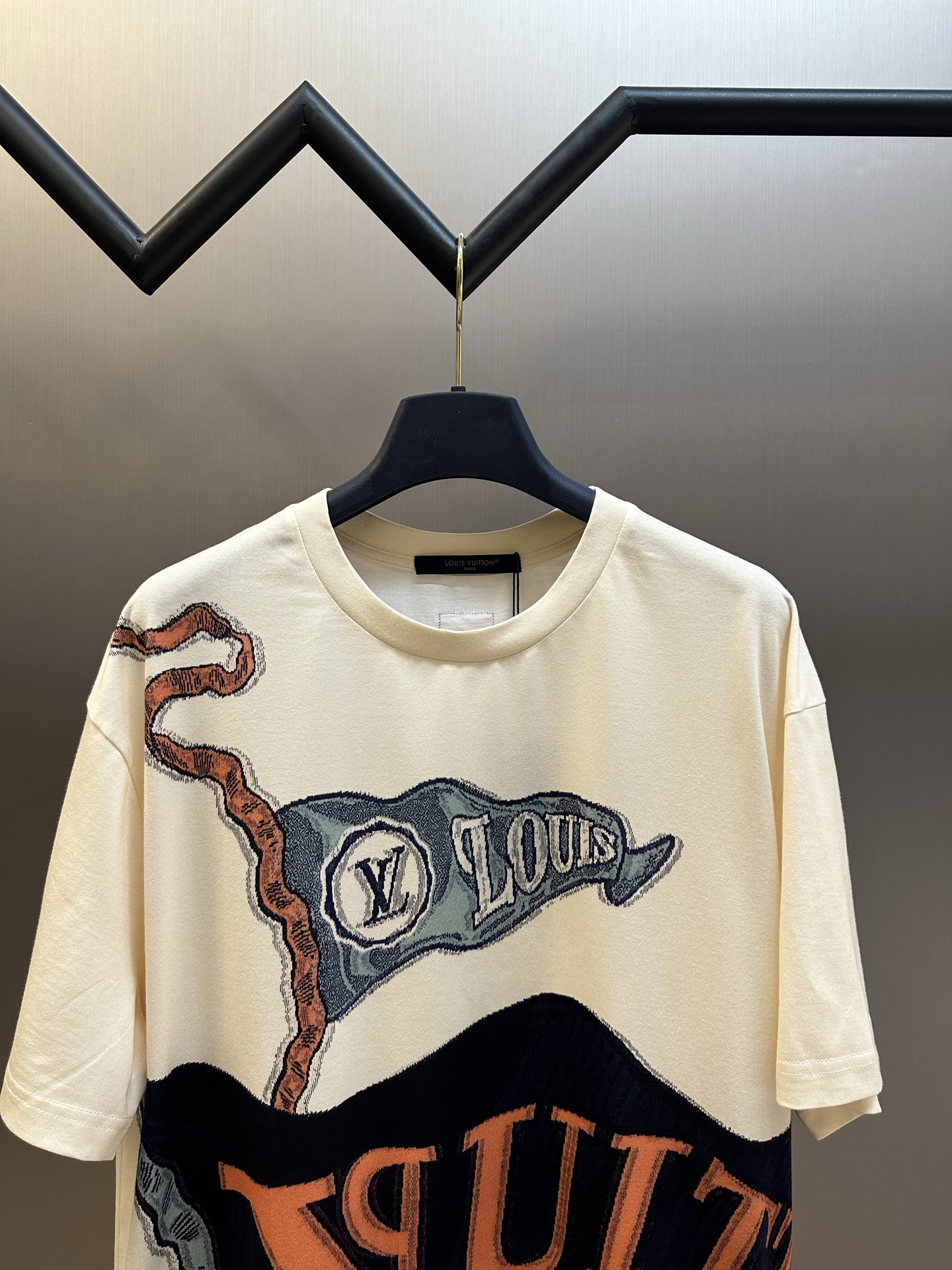 Louis Vuitton geometric inlay T-shirt（1AIHZZ）