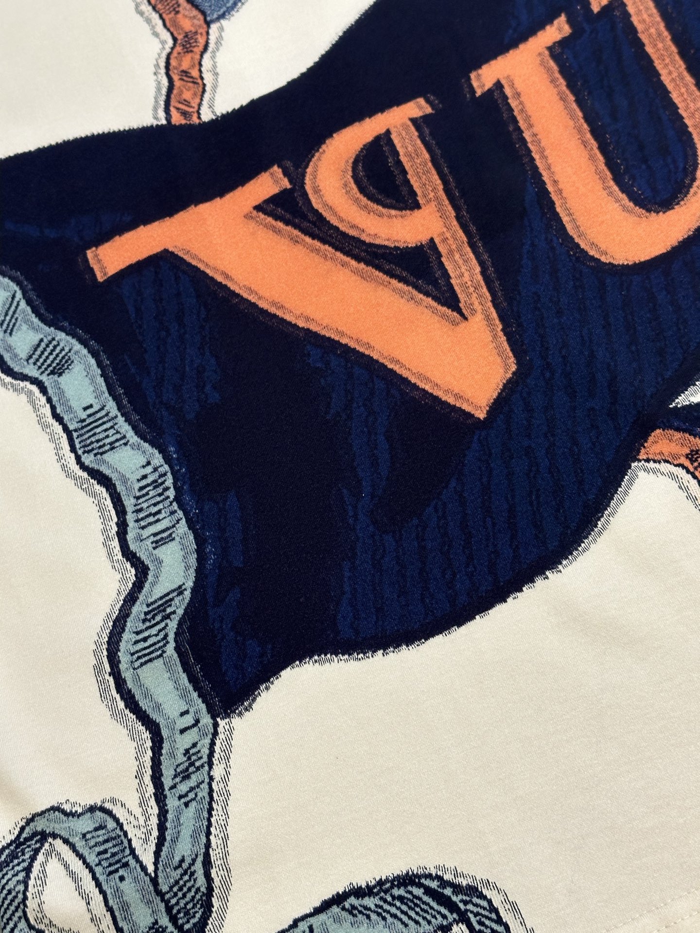 Louis Vuitton geometric inlay T-shirt（1AIHZZ）