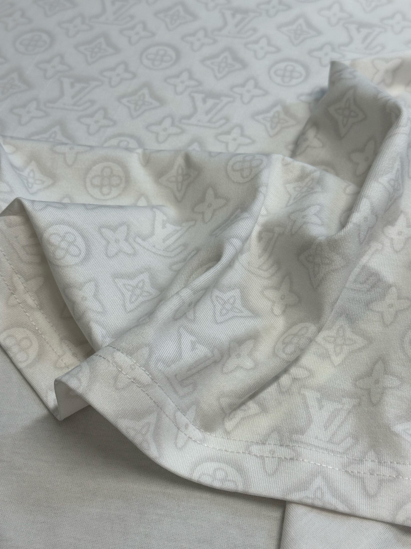 Louis Vuitton Monogram Pattern Short-Sleeve T-Shirt（1AJCB9）