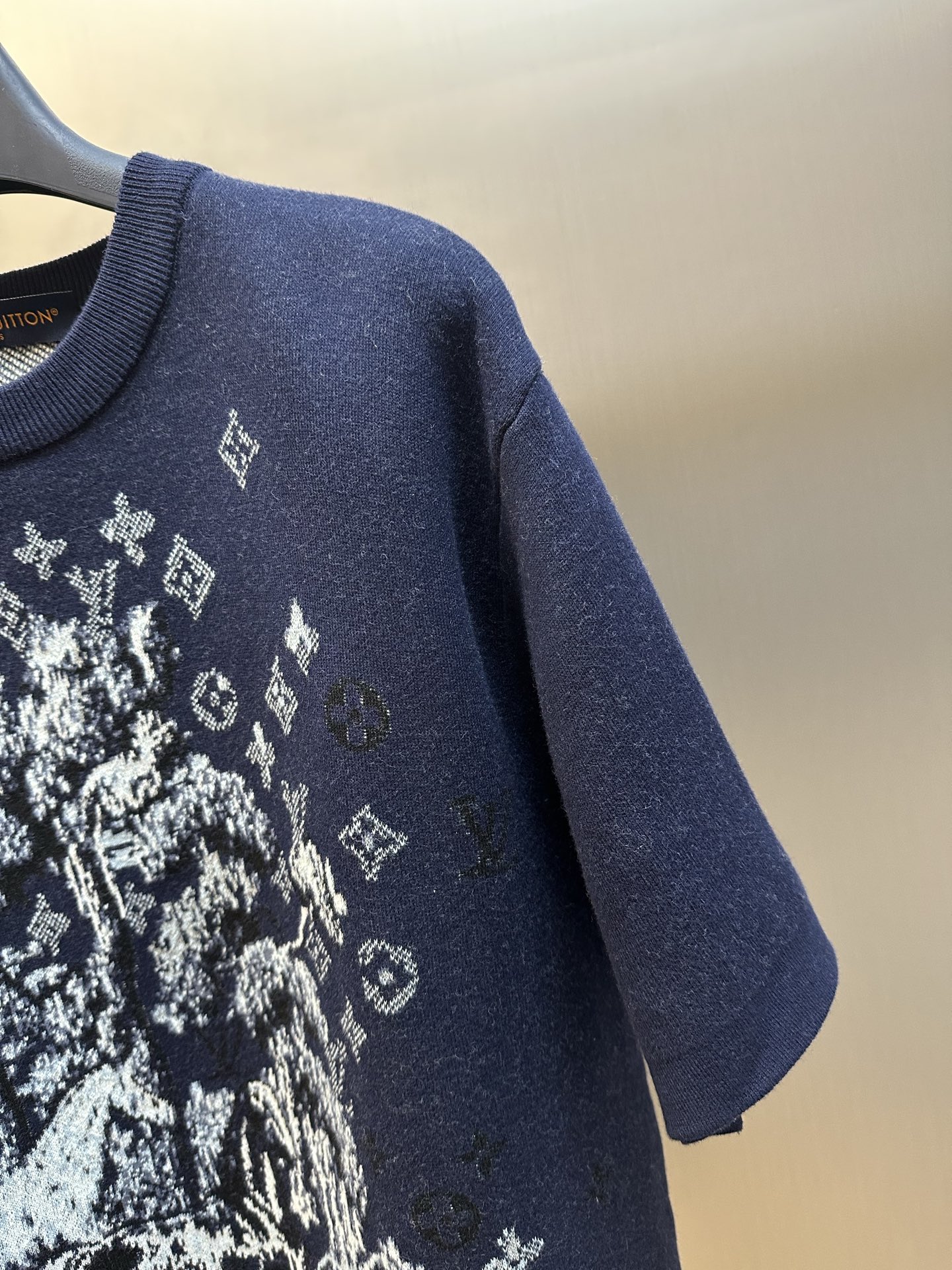 LOUIS VUITTON short-sleeved jacquard crew neck shirt（1AJBVD）