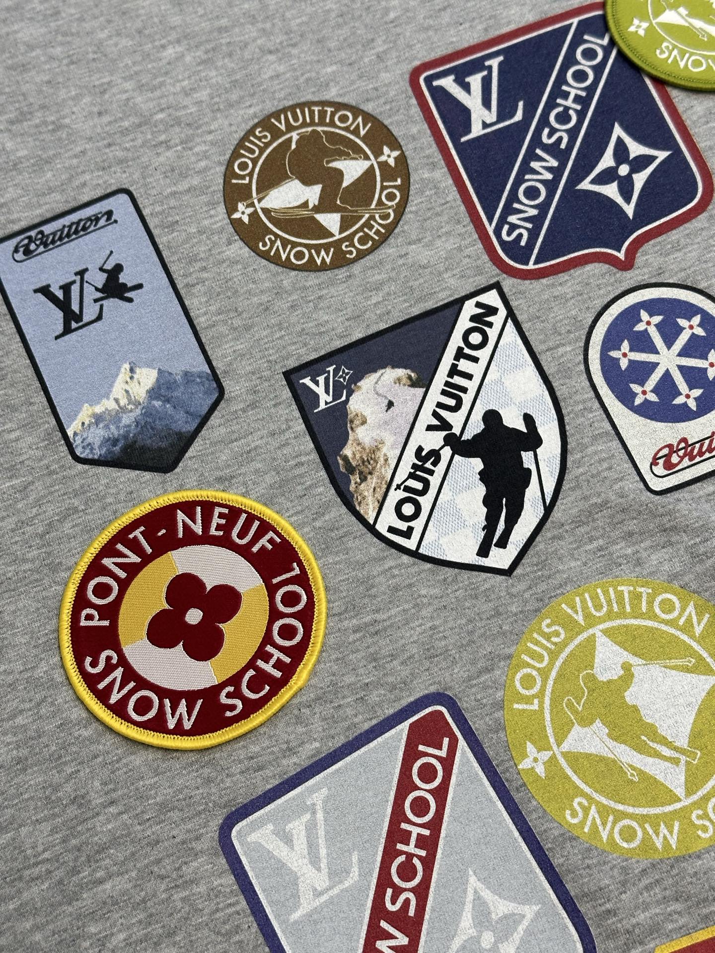 Louis Vuitton Signature Patch T-shirt（1AJCER）