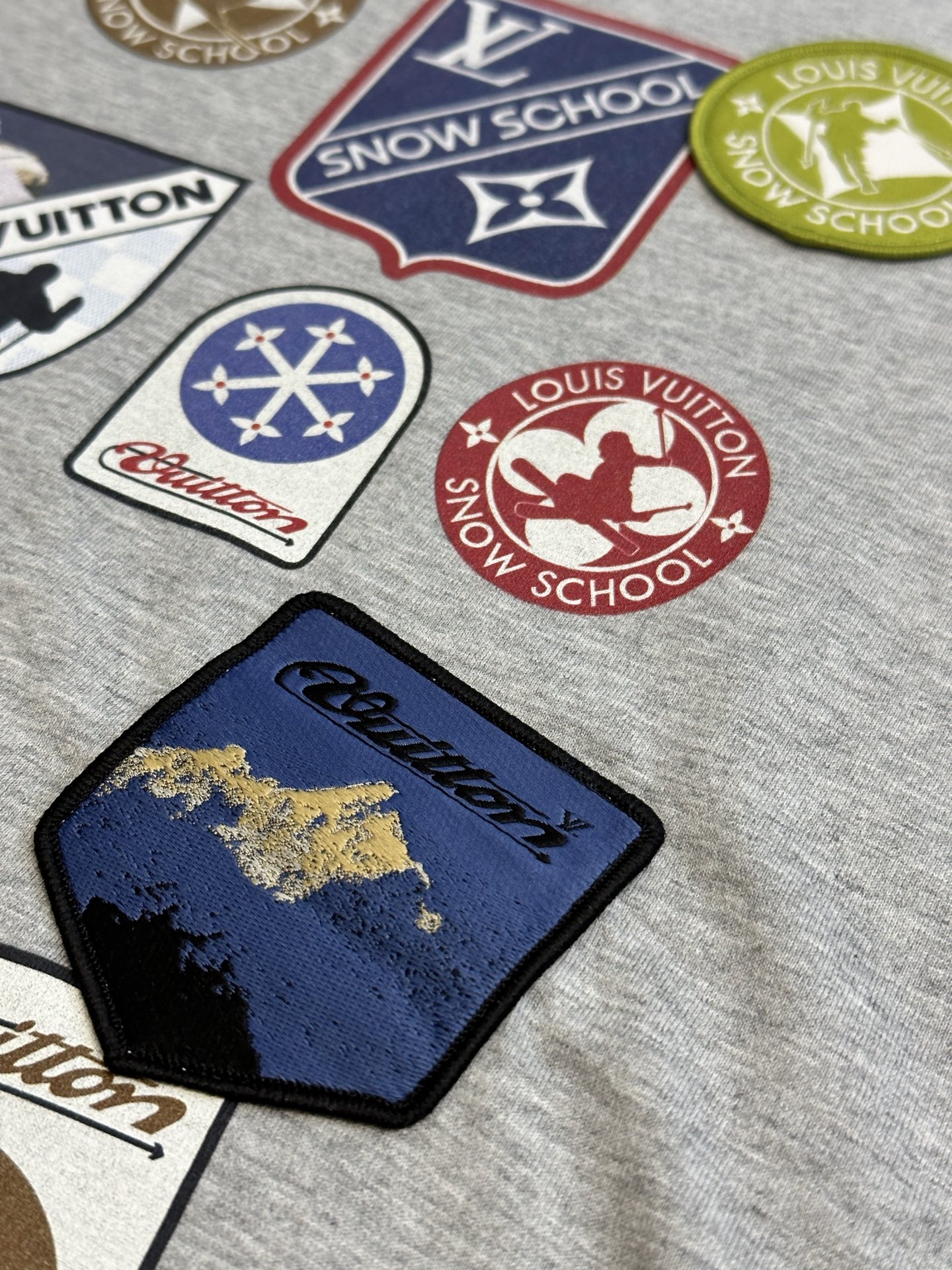 Louis Vuitton Signature Patch T-shirt（1AJCER）