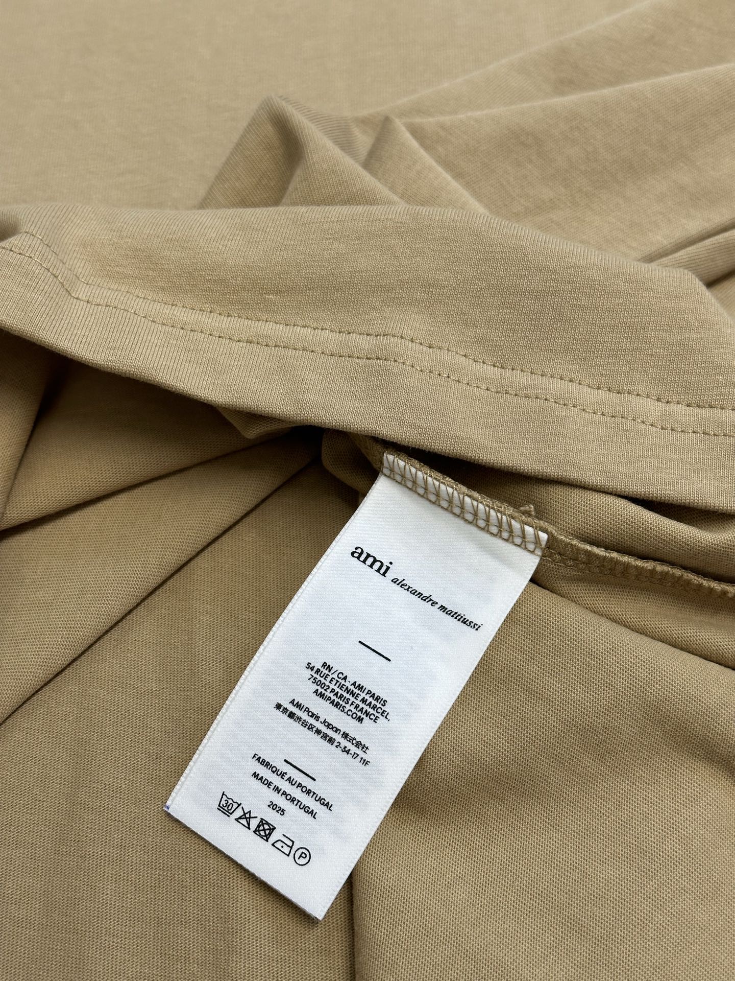 AMI Paris Ami De Coeur logo-embroidered T-shirt（E26UTS362726）