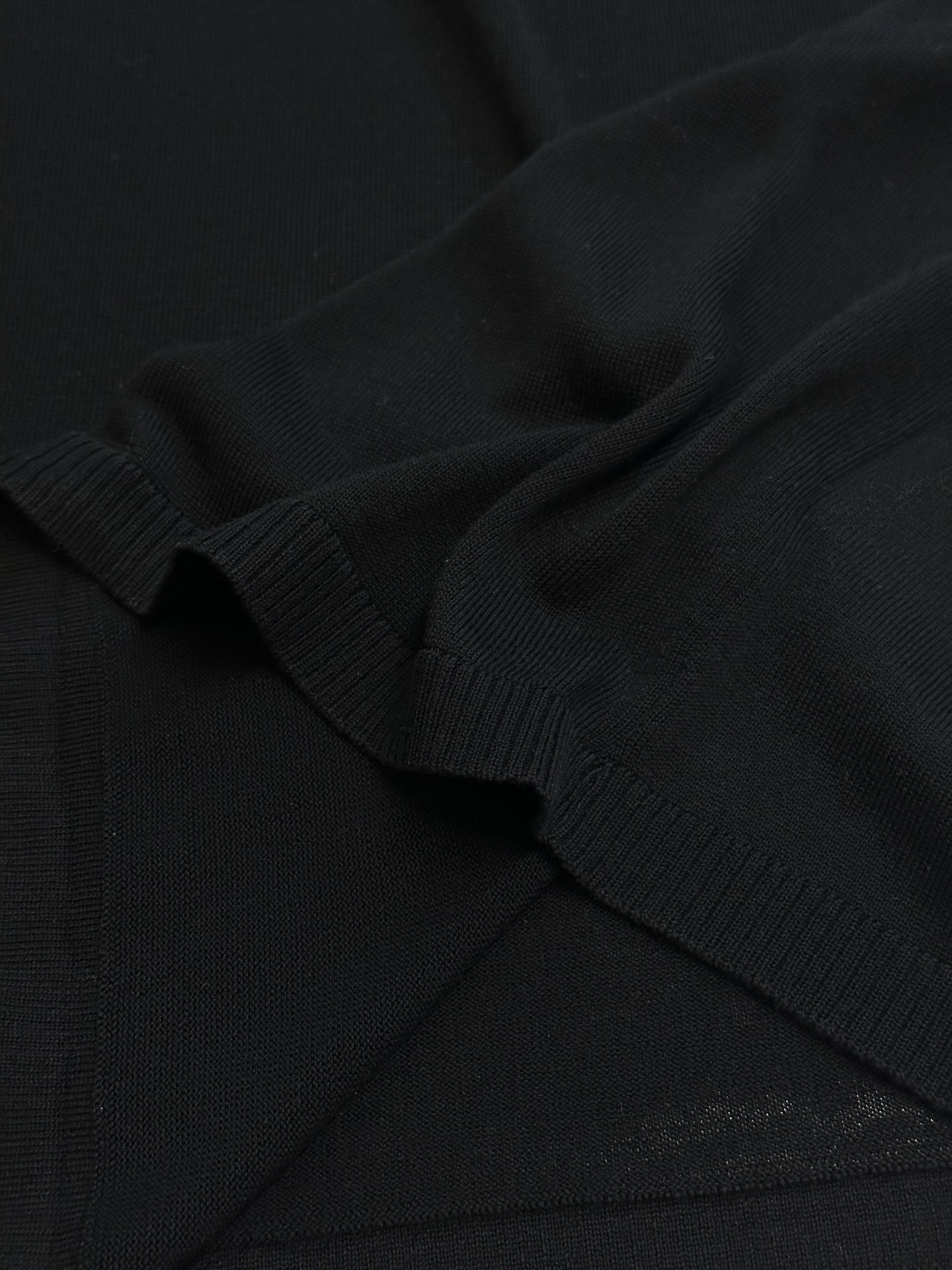 Acne Studios Short-sleeved Knitwear (FN-MN-KNIT000628）