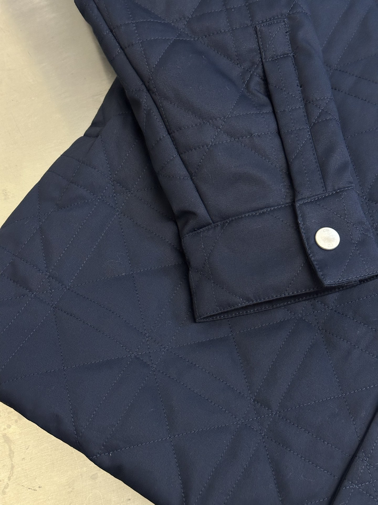 Dior overshirt with cannage motif quilting（683C549B3095-C540）