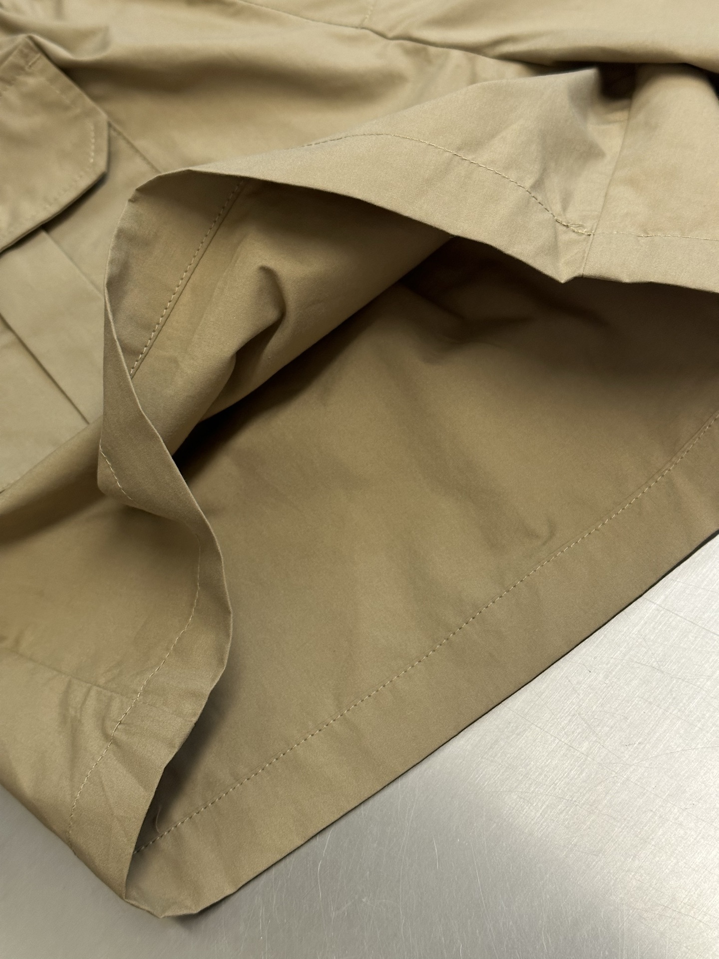 Prada Cotton poplin Bermudas (SPH538-18ZI-F0241-S-OOO）