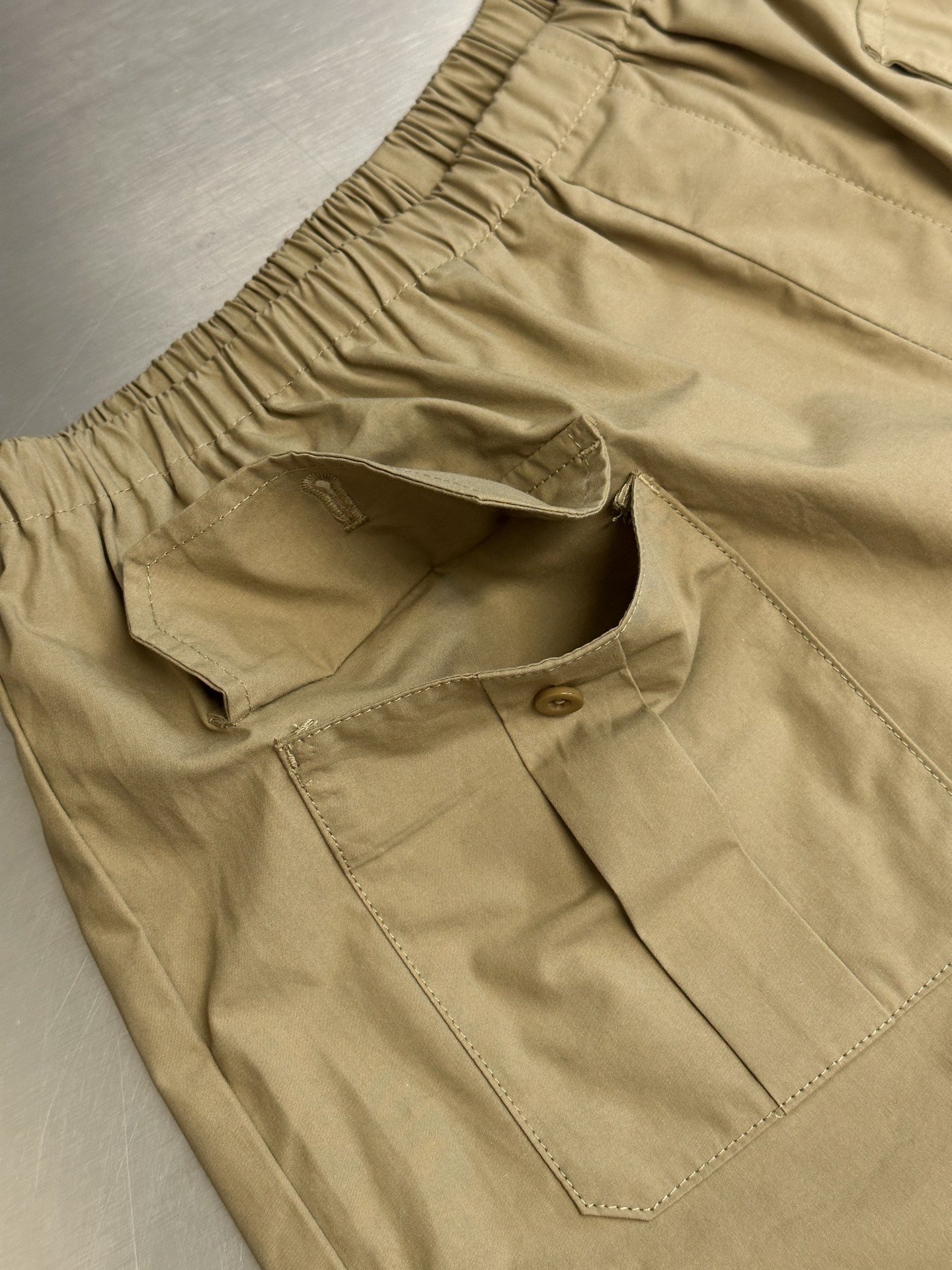 Prada Cotton poplin Bermudas (SPH538-18ZI-F0241-S-OOO）