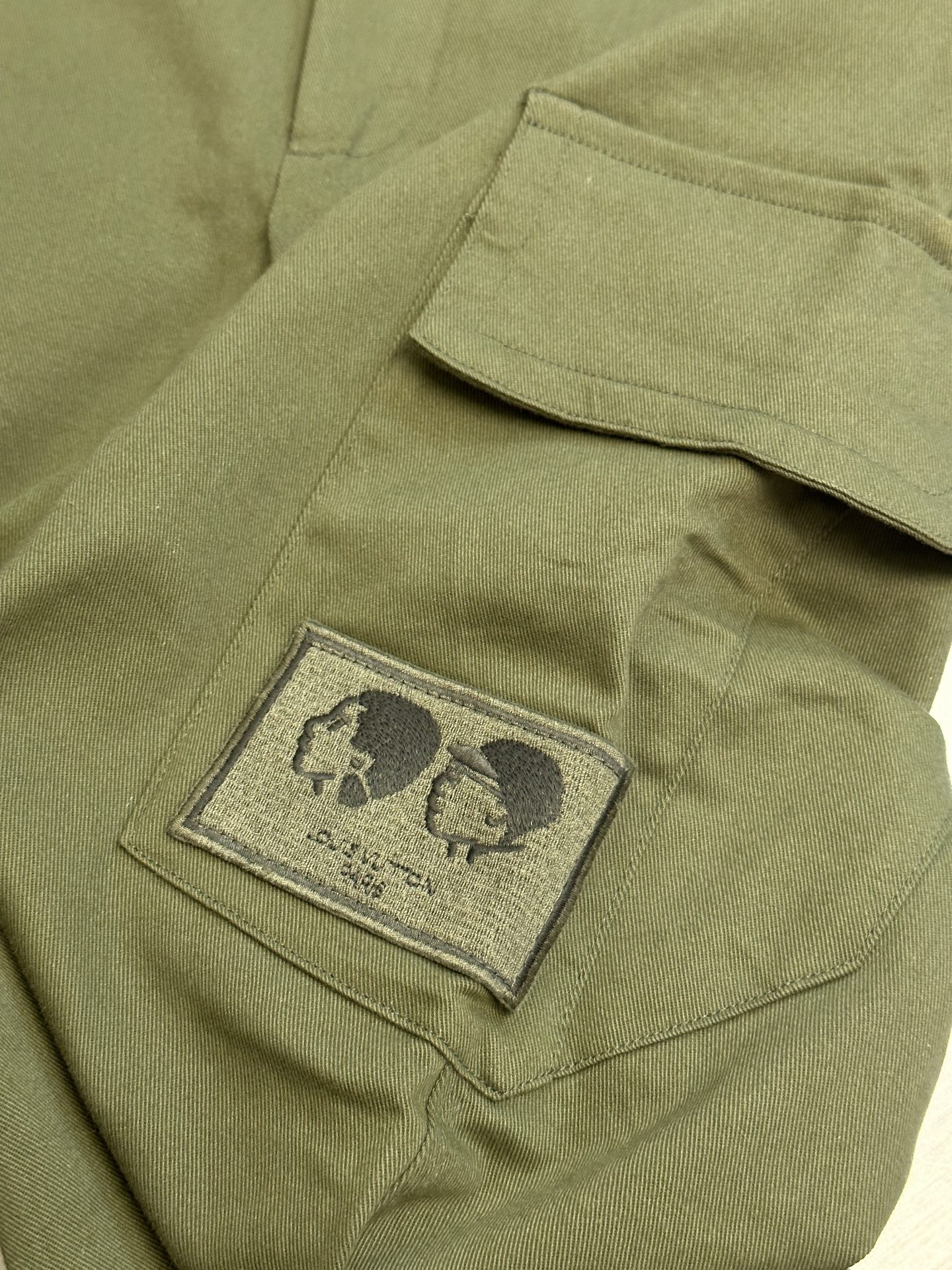 Louis Vuitton Army Green Cargo Pants（RM252M）