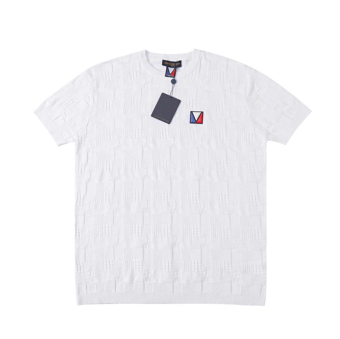 Louis Vuitton T-shirts（1AFVRT)
