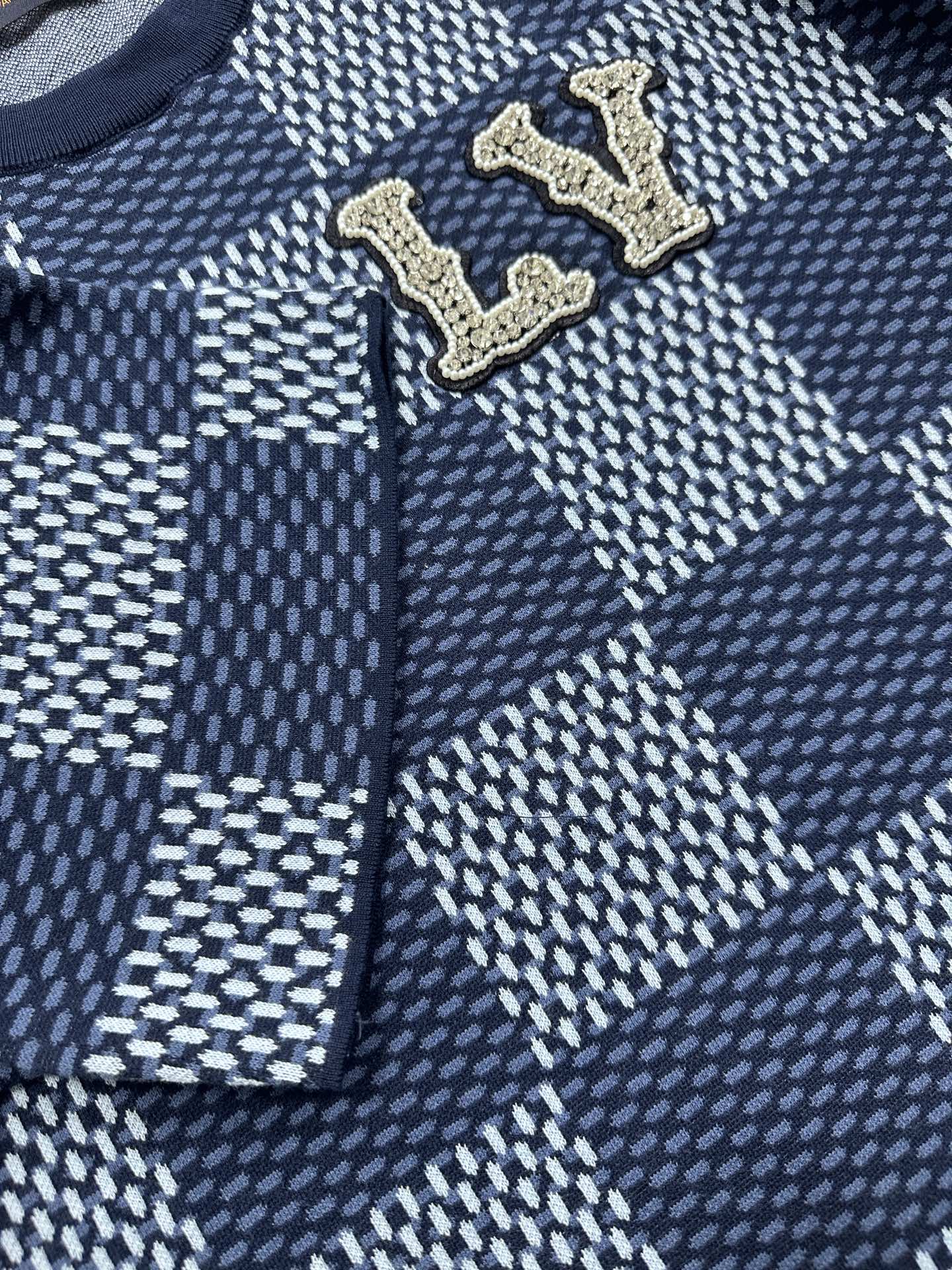 Louis Vuitton Crewneck（1AGHTK）