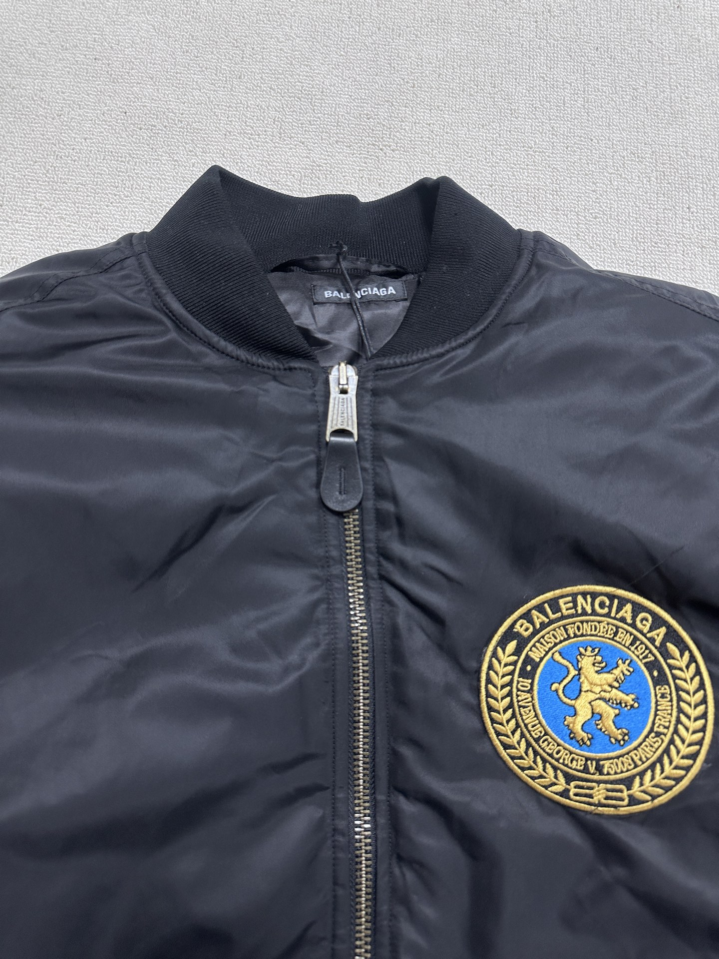 Balenciaga Bomber Jacket Large Fit in Dark Purple （839122TOO045441）