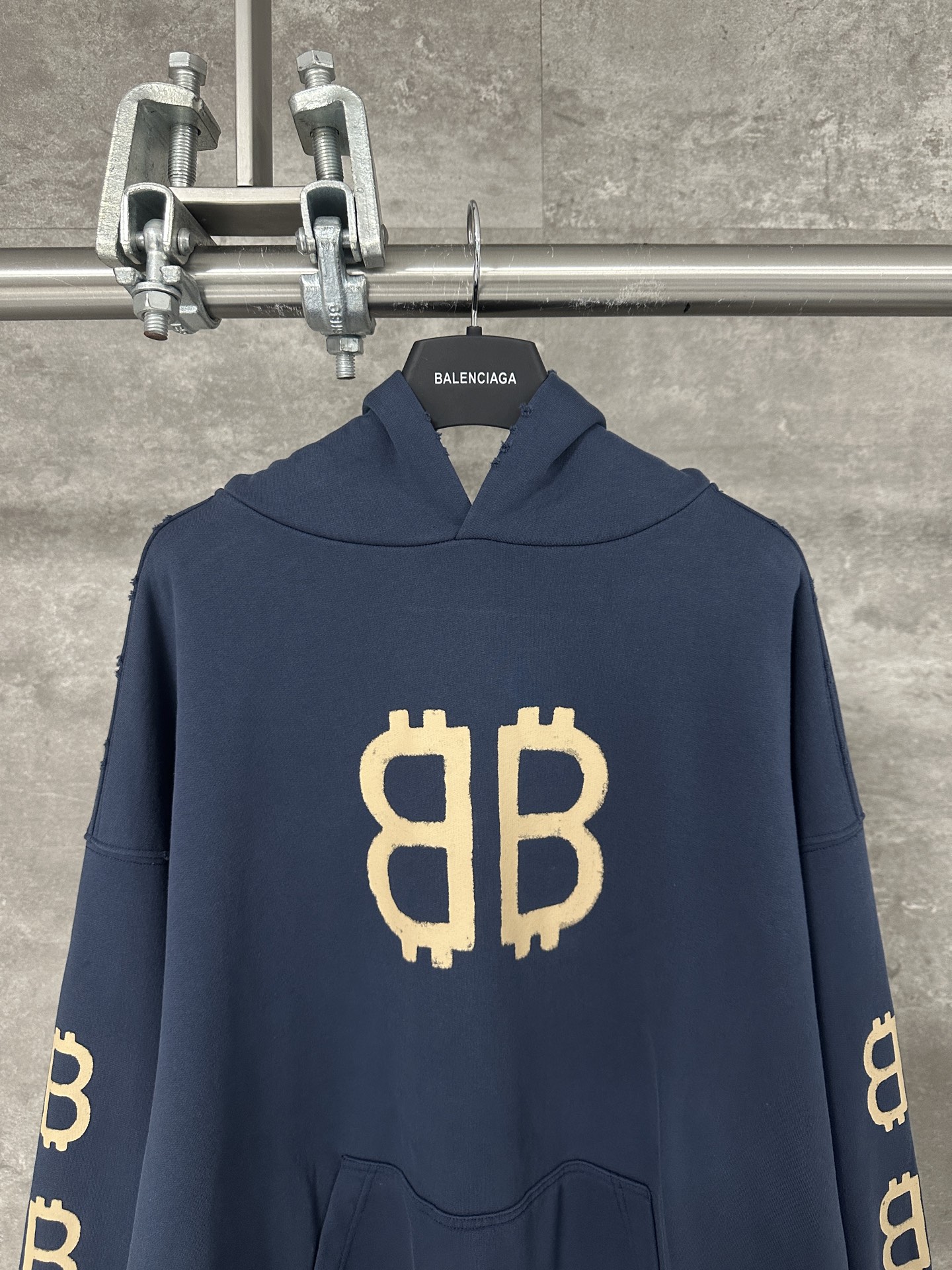 BALENCIAGA Crypto Hoodie Medium Fit(767877TOVU74108）