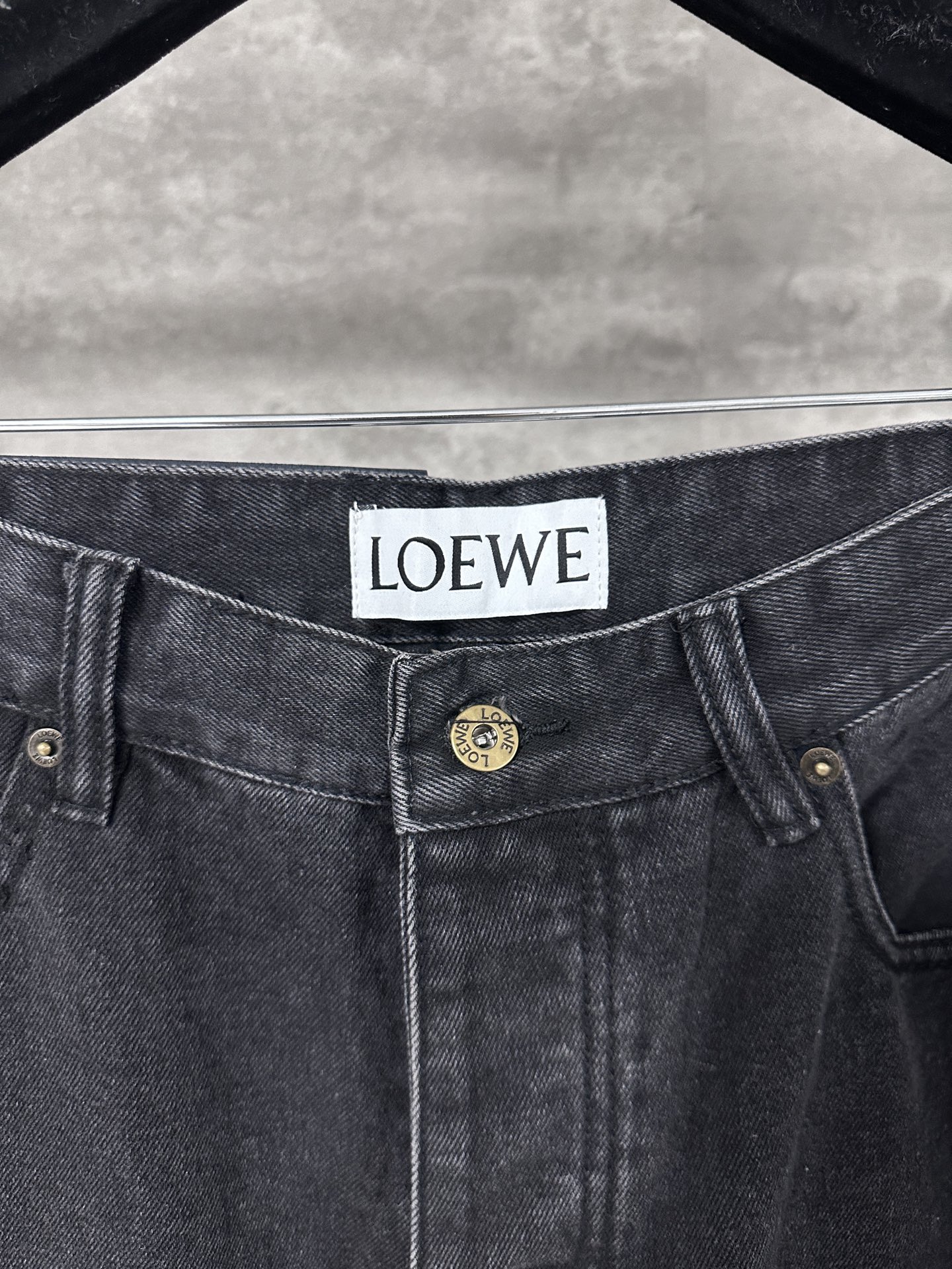 LOEWE Button Flight Jeans Loose Fit Jeans (H526Y11X78-1100）