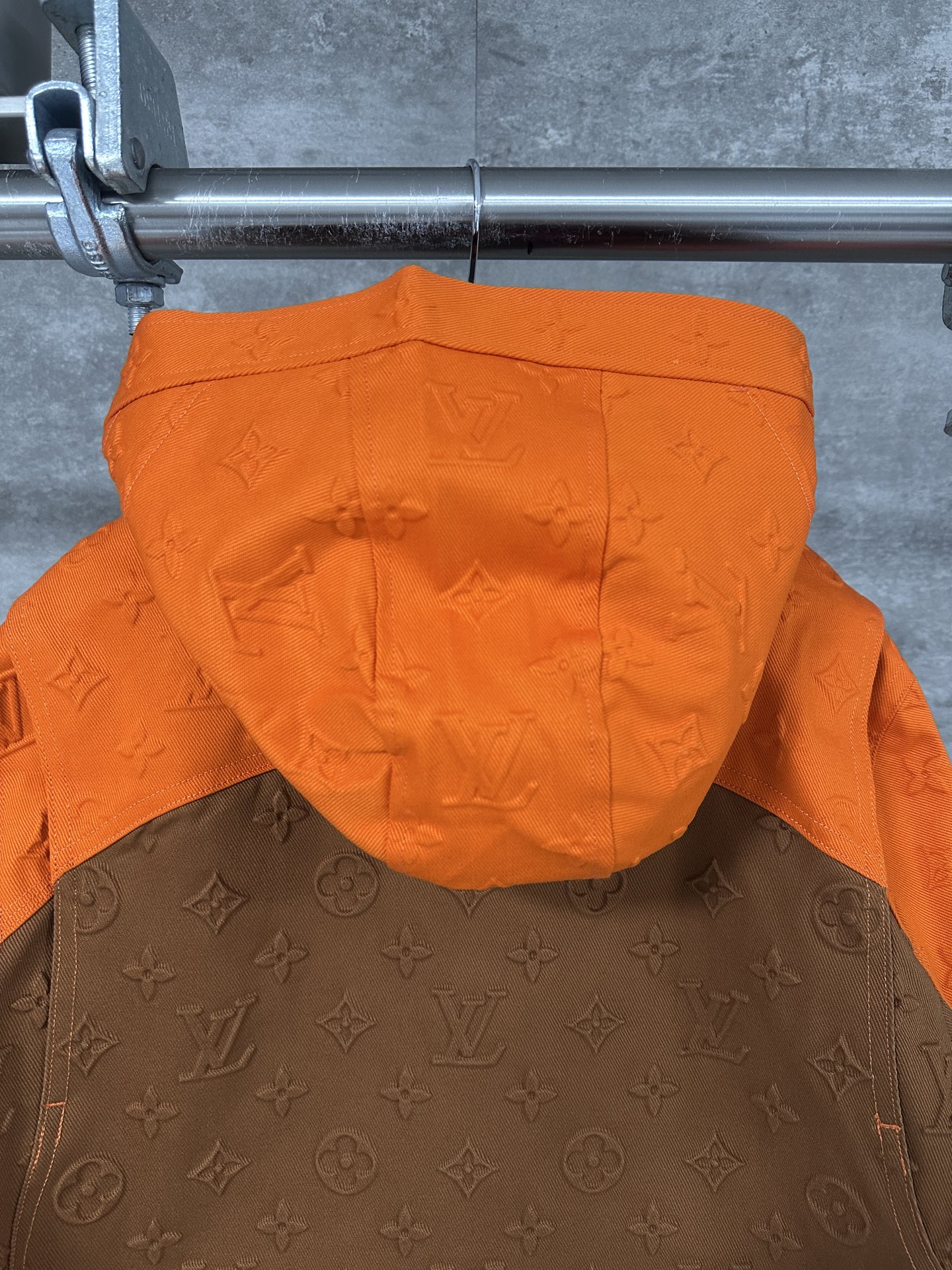 Louis Vuitton MONOGRAM DENIM HOODED JACKET（1A96UX）