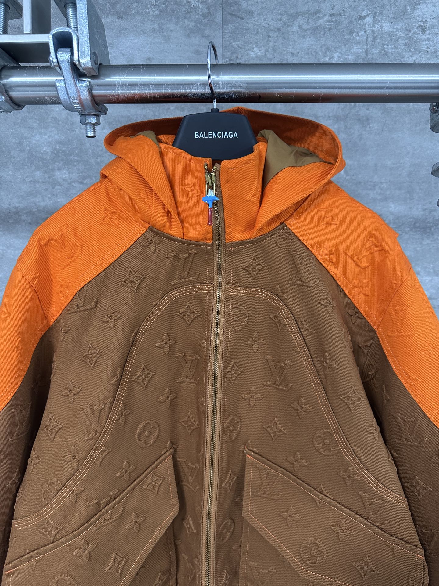 Louis Vuitton MONOGRAM DENIM HOODED JACKET（1A96UX）