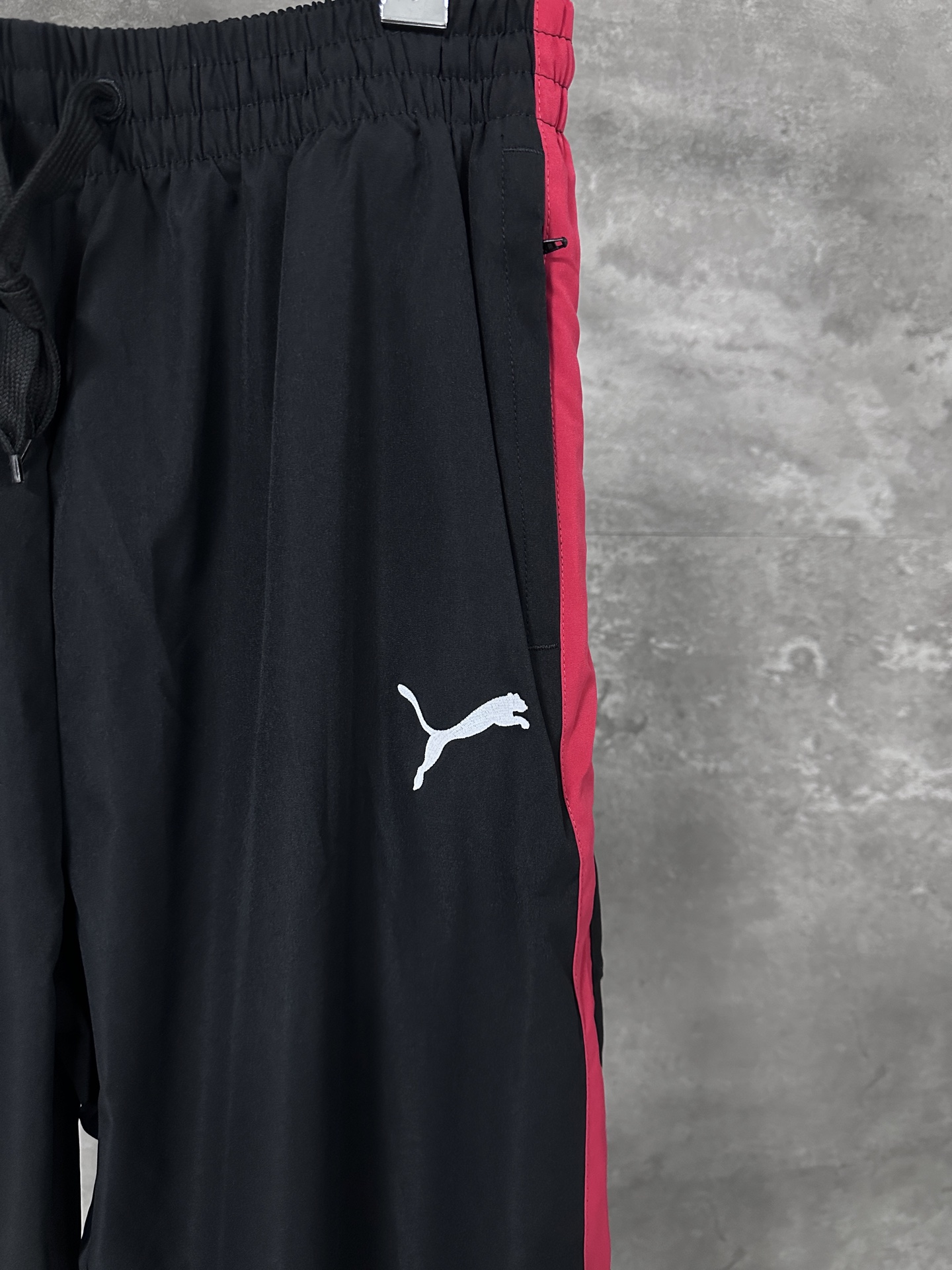 Balenciaga I Puma Large Tracksuit Pants (850702TPQ381000）