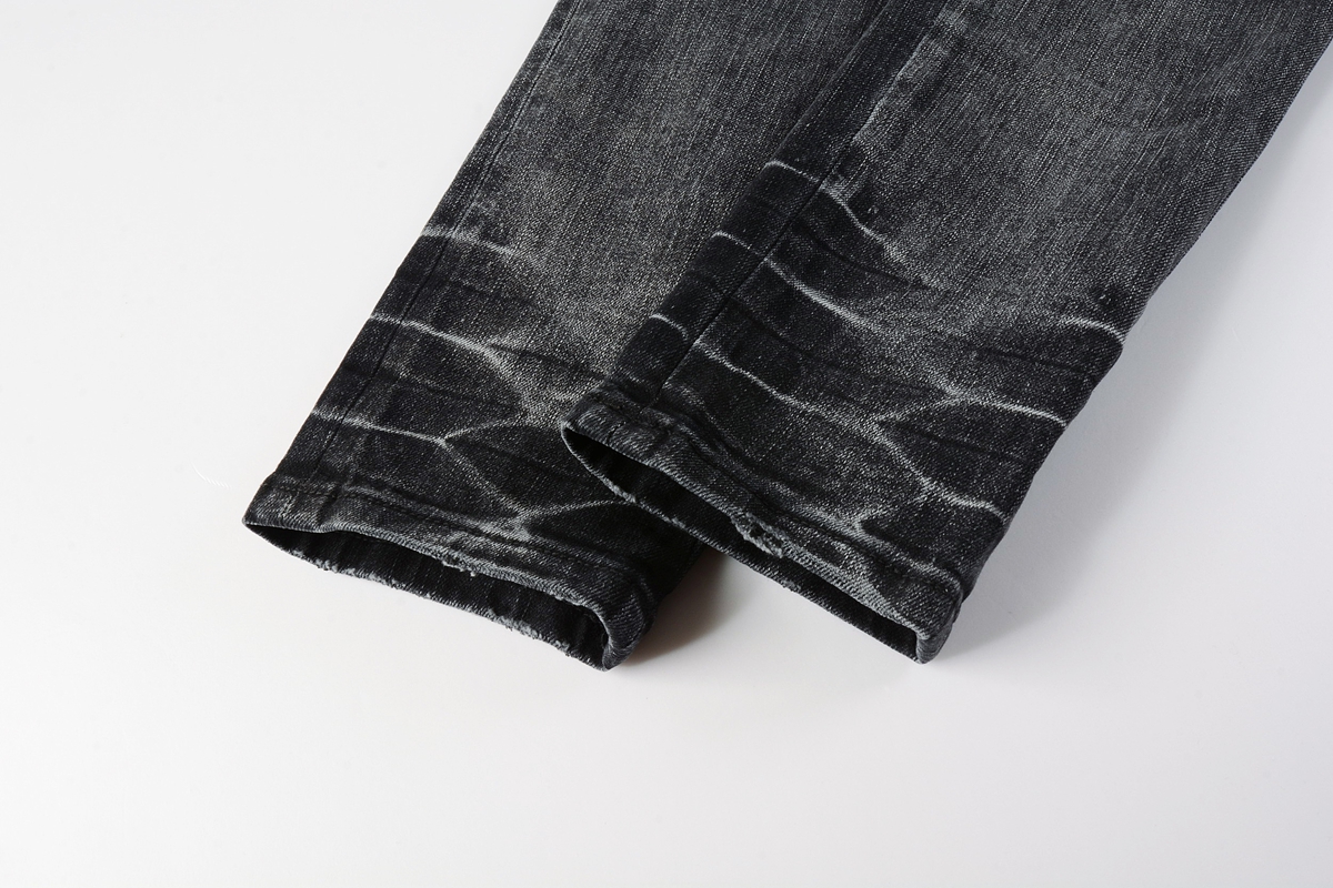 AMIRI Distressed Skinny Jeans (AMDNSY1014-BLACK）