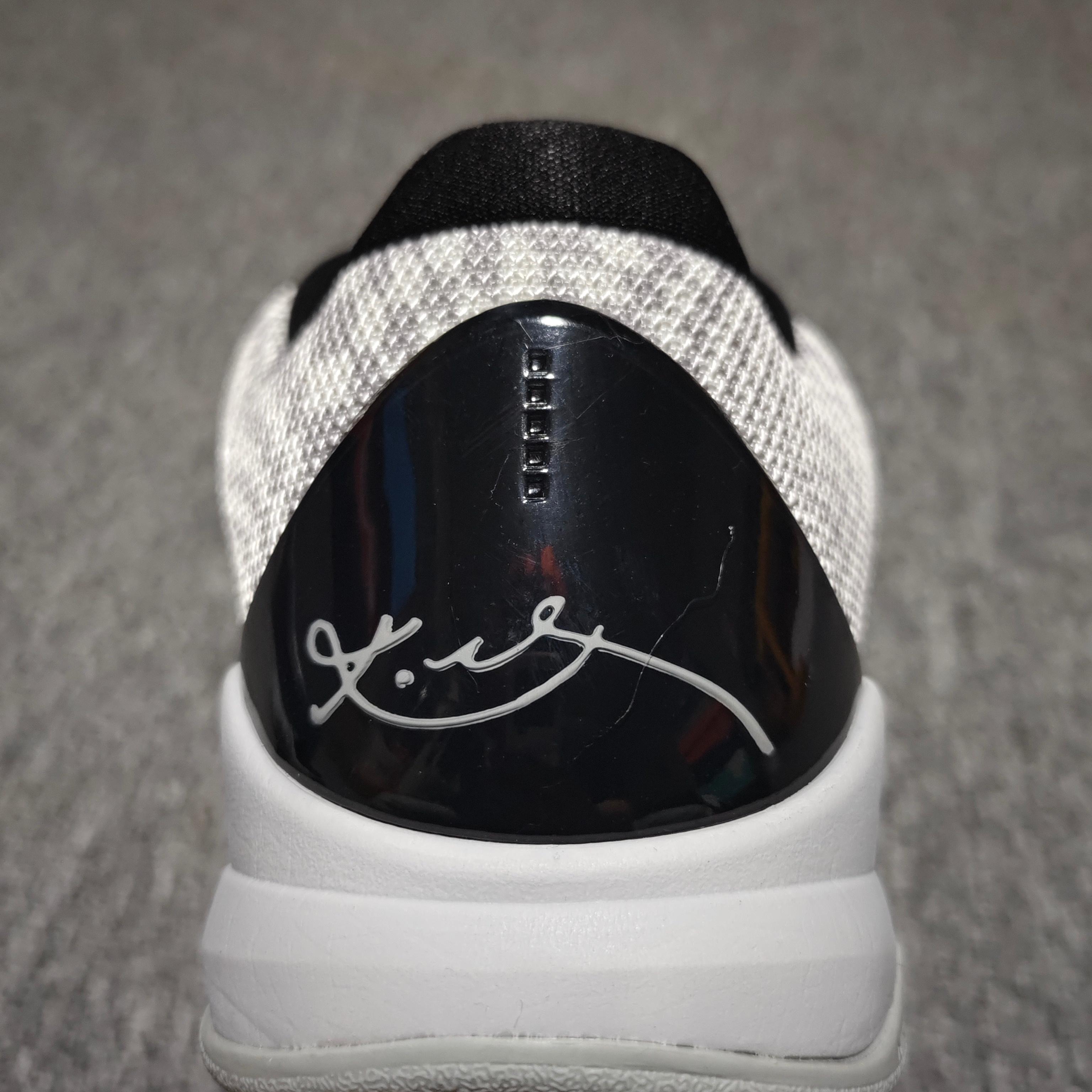 Nike Kobe 5 Protro Zebra PE "Wolf Grey"（CD4991-003）