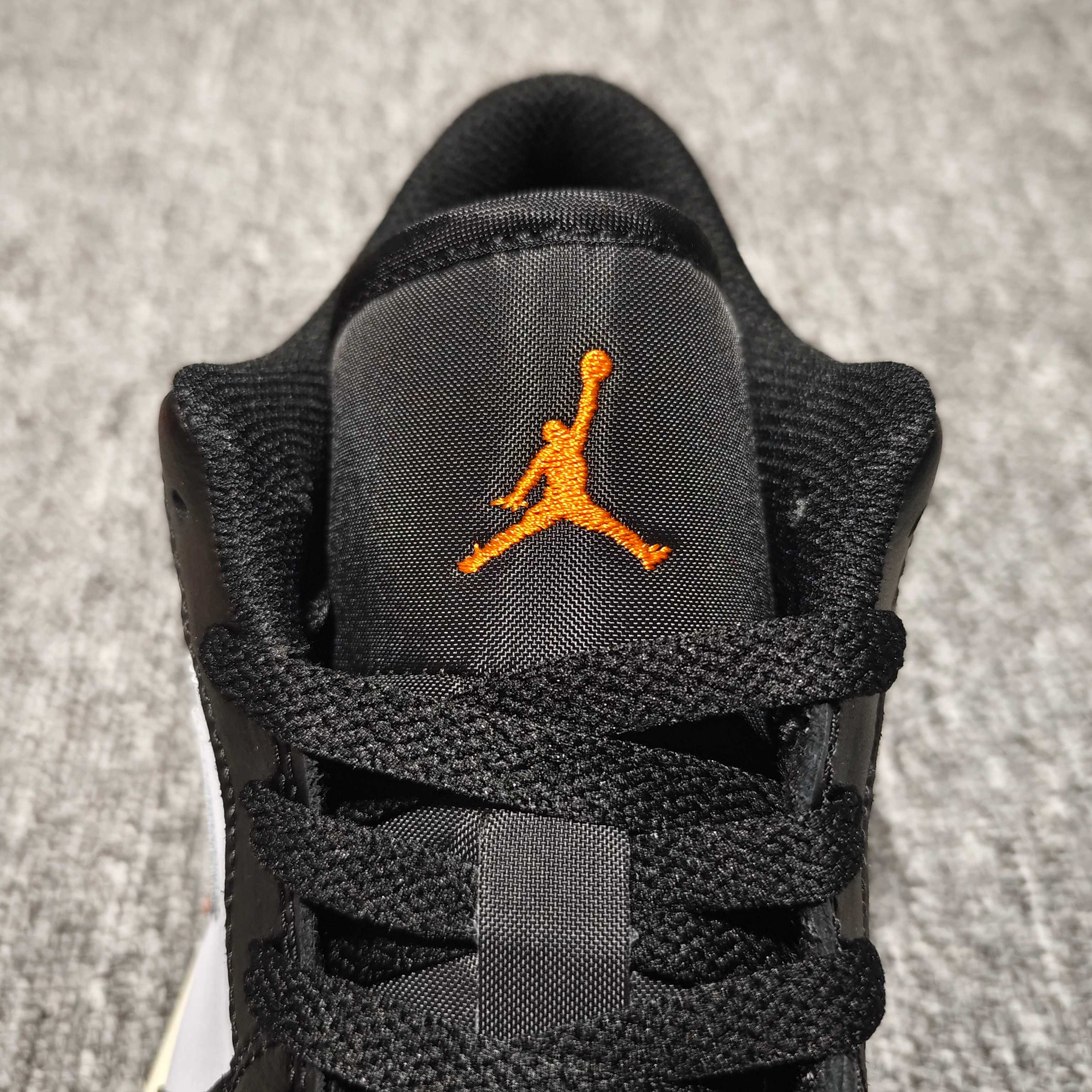 Nike Air Jordan 1 Low "Shattered Backboard" (2025)（553558-081）