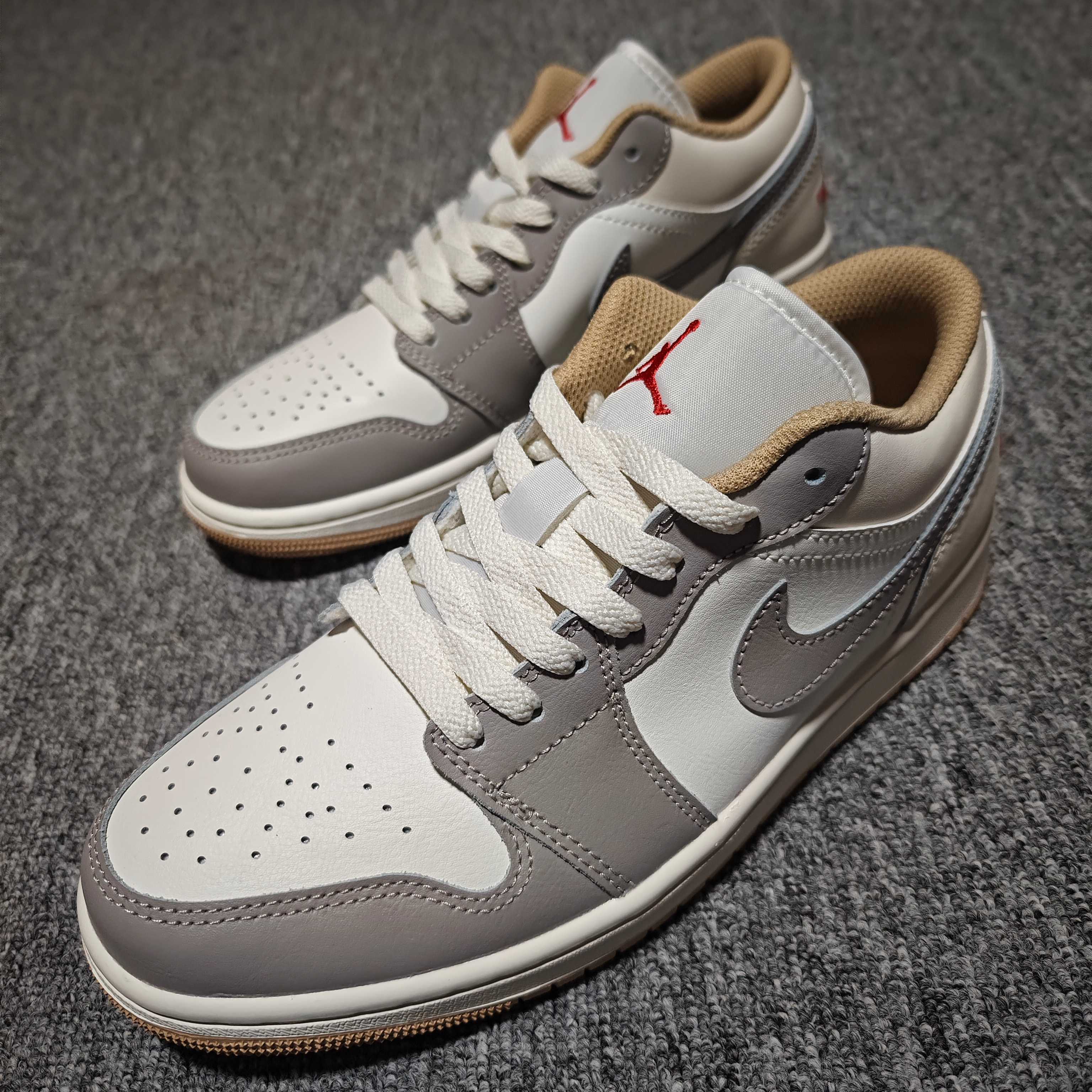 Nike Air Jordan 1 Low "Sail/Fire Red/College Grey/Hemp/Pale Ivory"（553558-169）