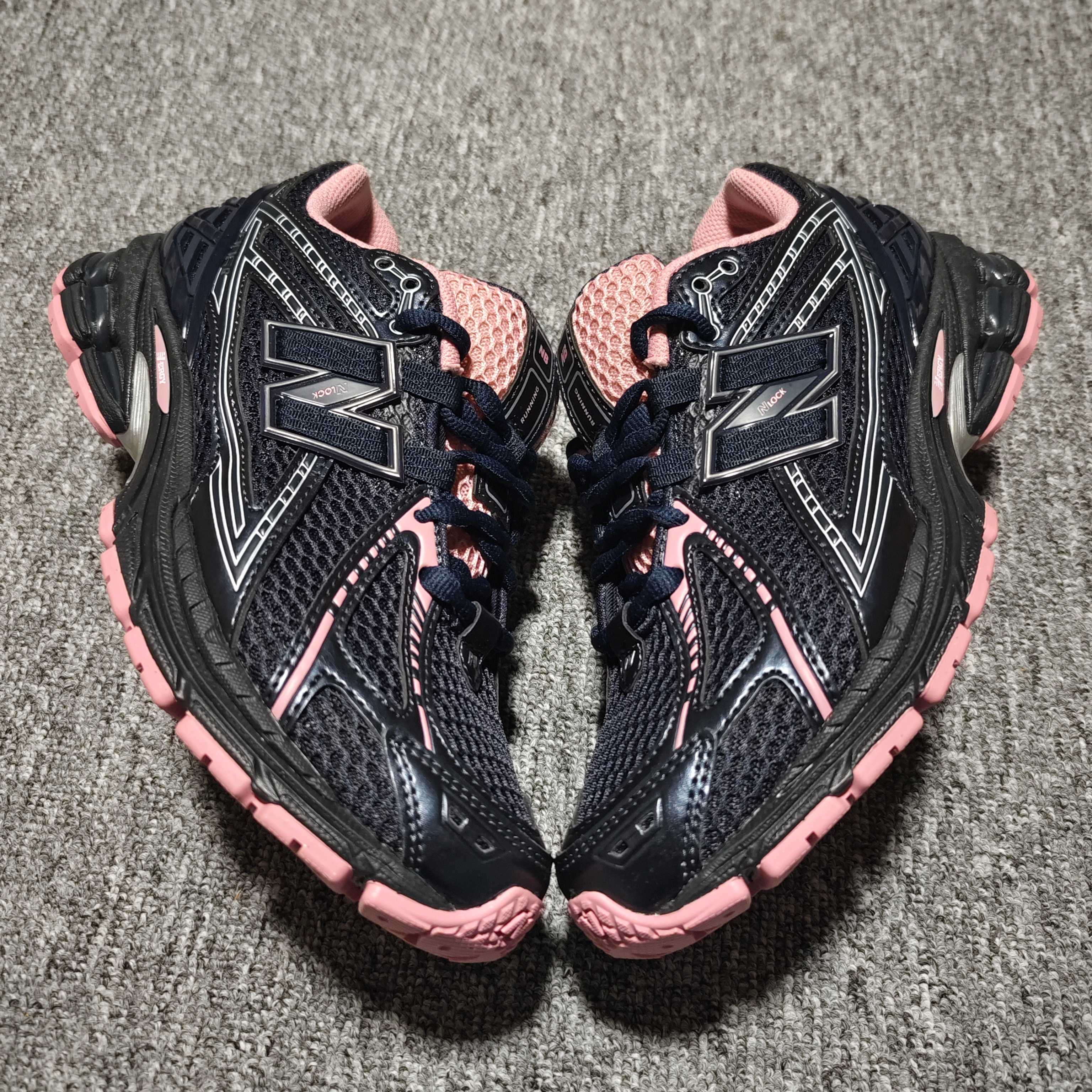 New Balance 1906R "Pink Taffy" (M1906RCU）