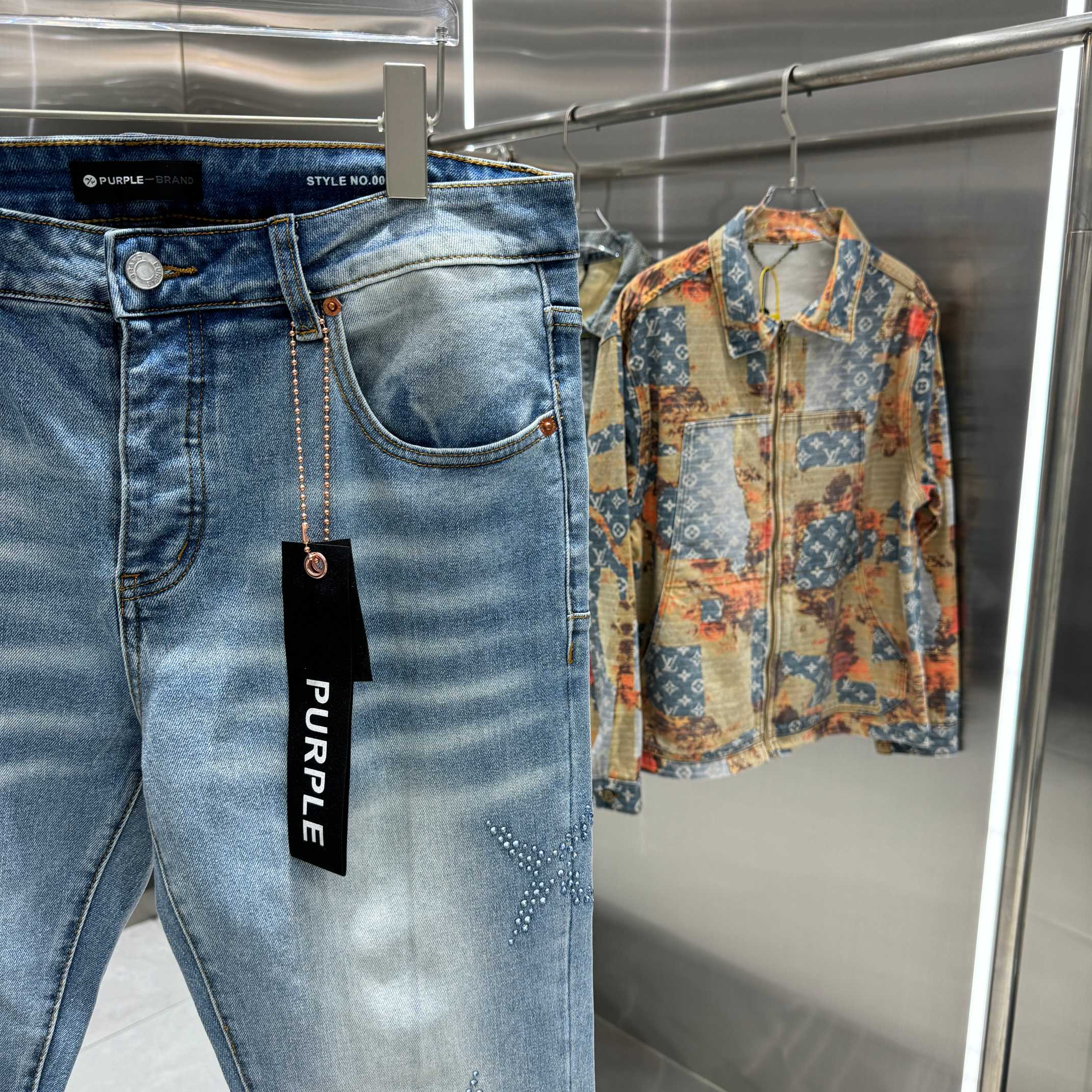 Purple Brand Rhinestone-Embellished Straight Leg Jeans (P113-LIA）