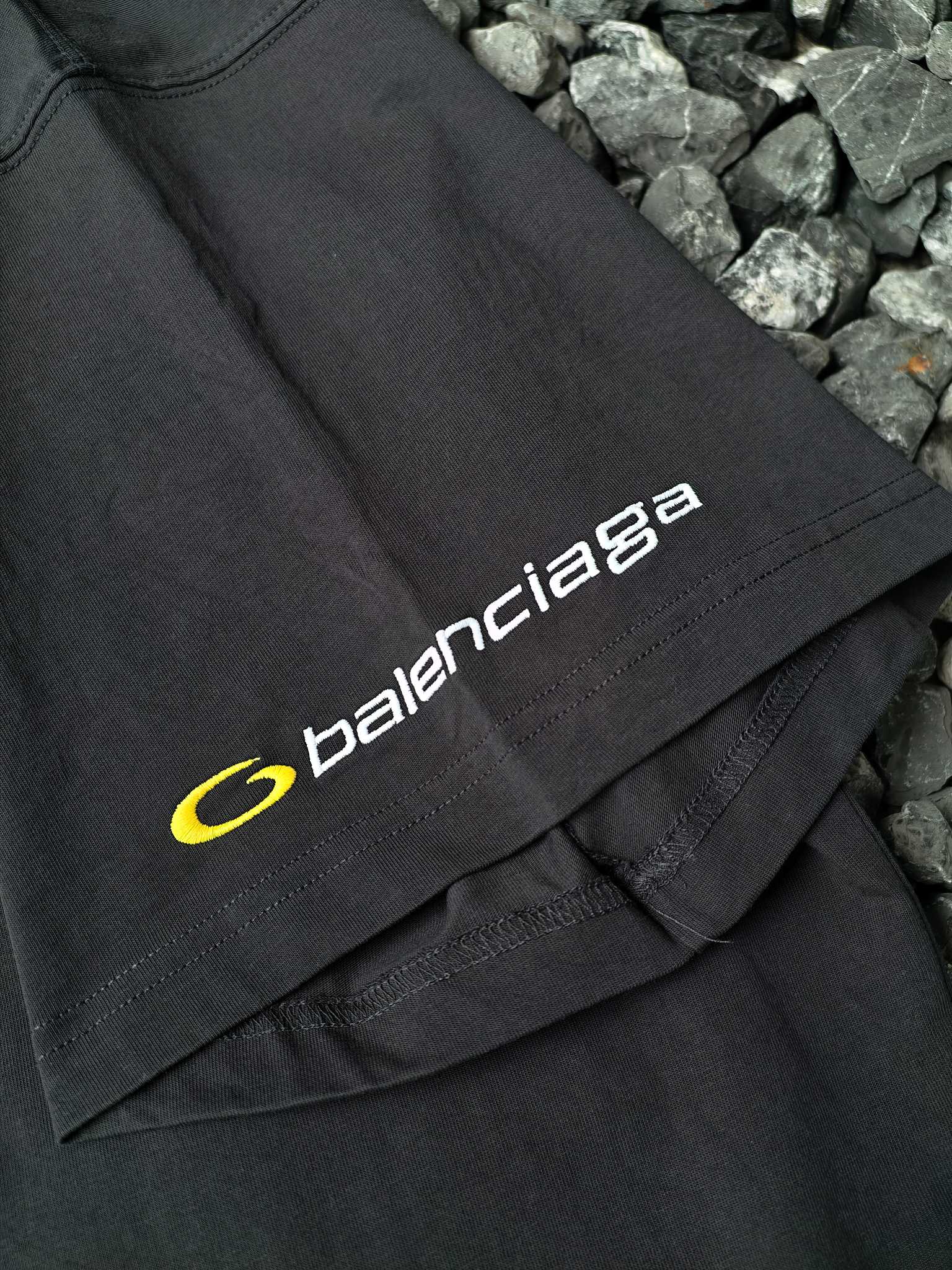 Balenciaga  Oversized T-Shirt（831305TSVD21569）