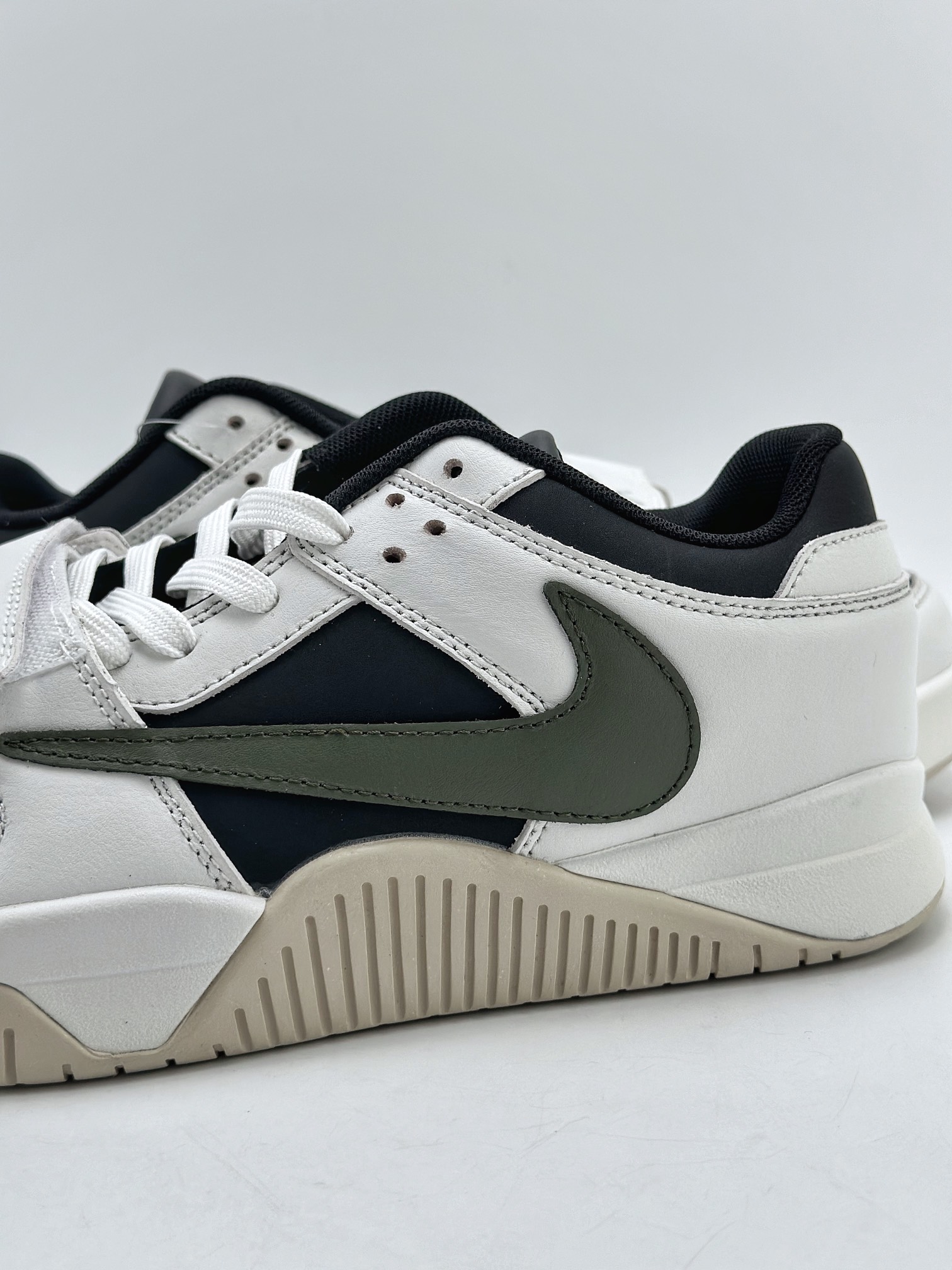 Travis Scott × Nike Jordan Jumpman Jack (FZ8117-045)