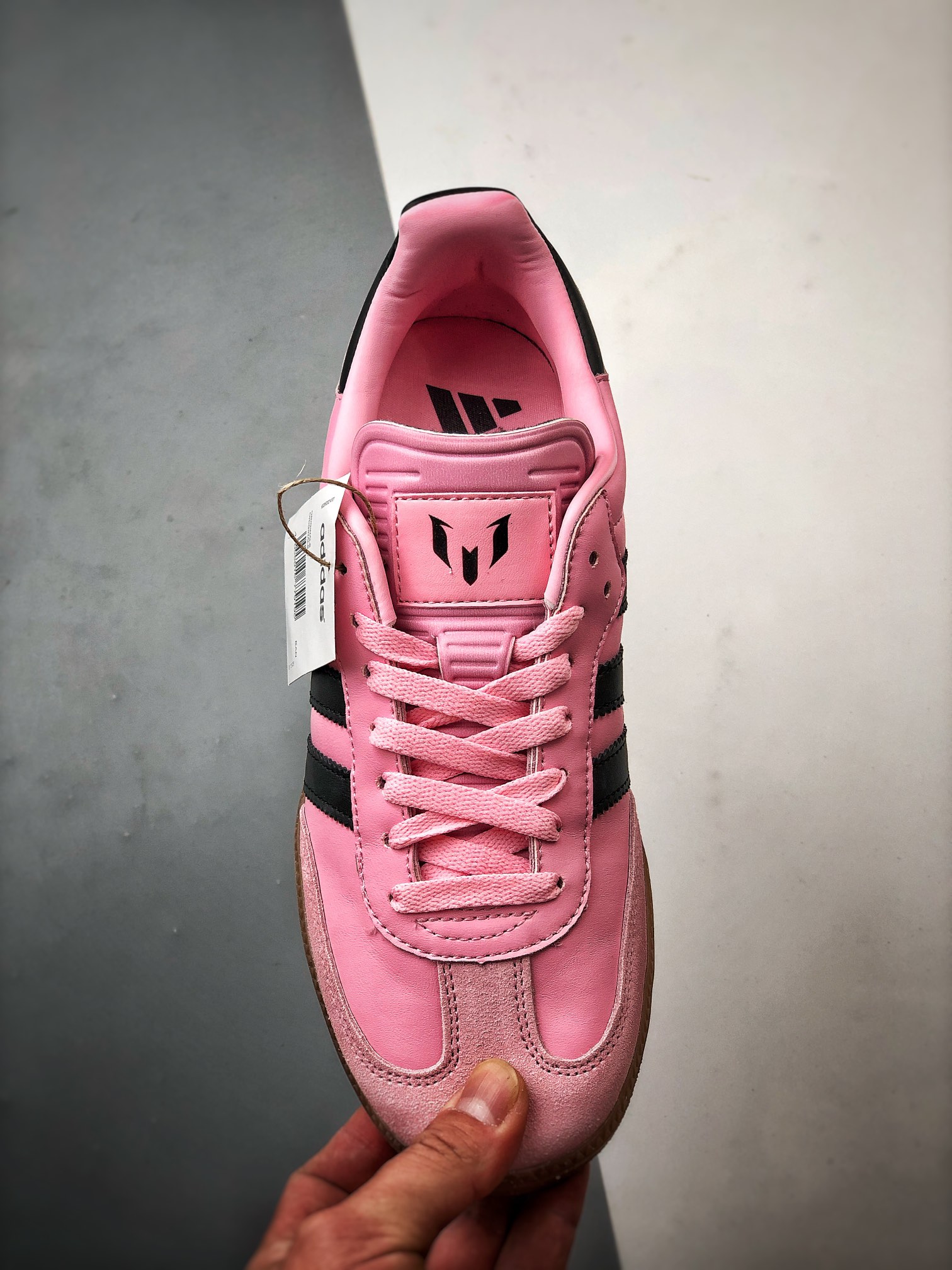 Inter Miami CF × adidas Originals Samba Messi "Light Pink/Core Black/Gum"（IH8158）