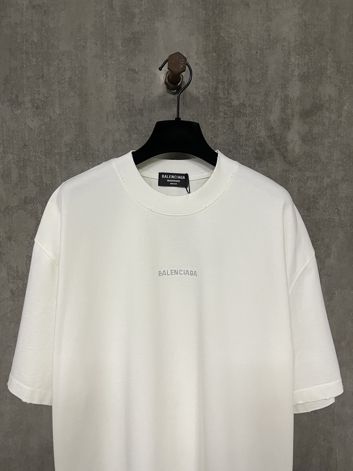 BALENCIAGA BACK T-SHIRT MEDIUM FIT (764235TOVJ61083）