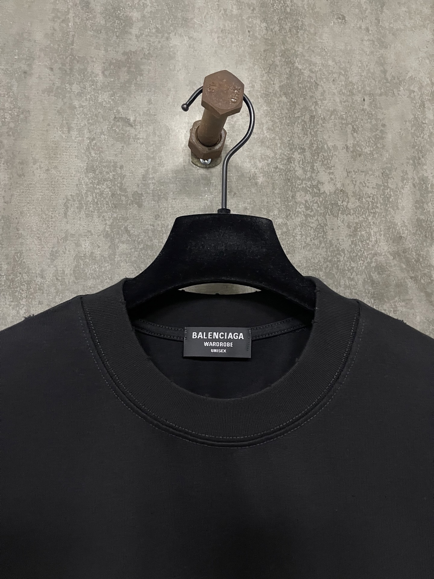 BALENCIAGA BACK T-SHIRT MEDIUM FIT (764235TOVJ61083）