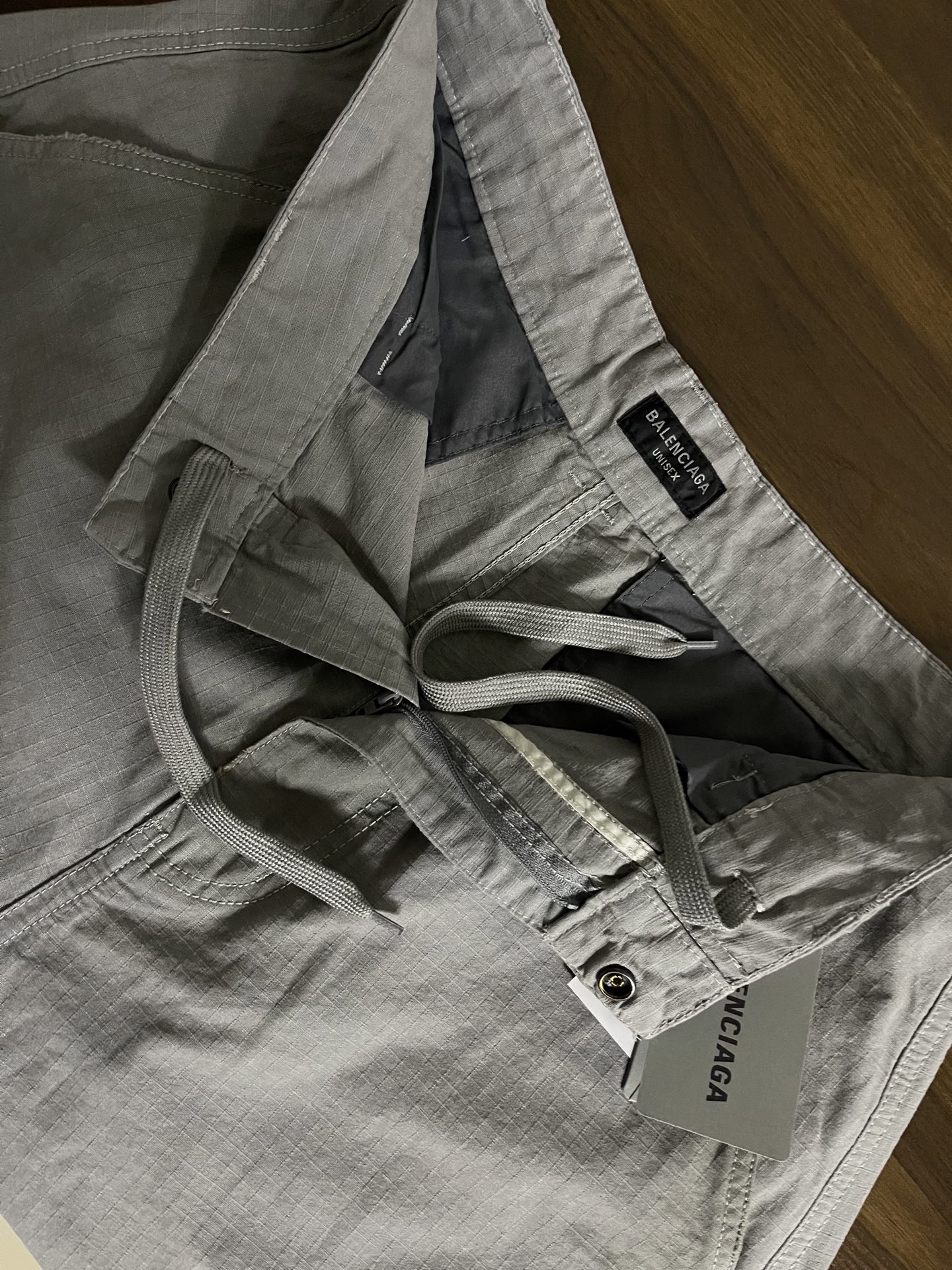 BALENCIAGA  Men's Cargo Shorts in Grey（831384TQP139243）