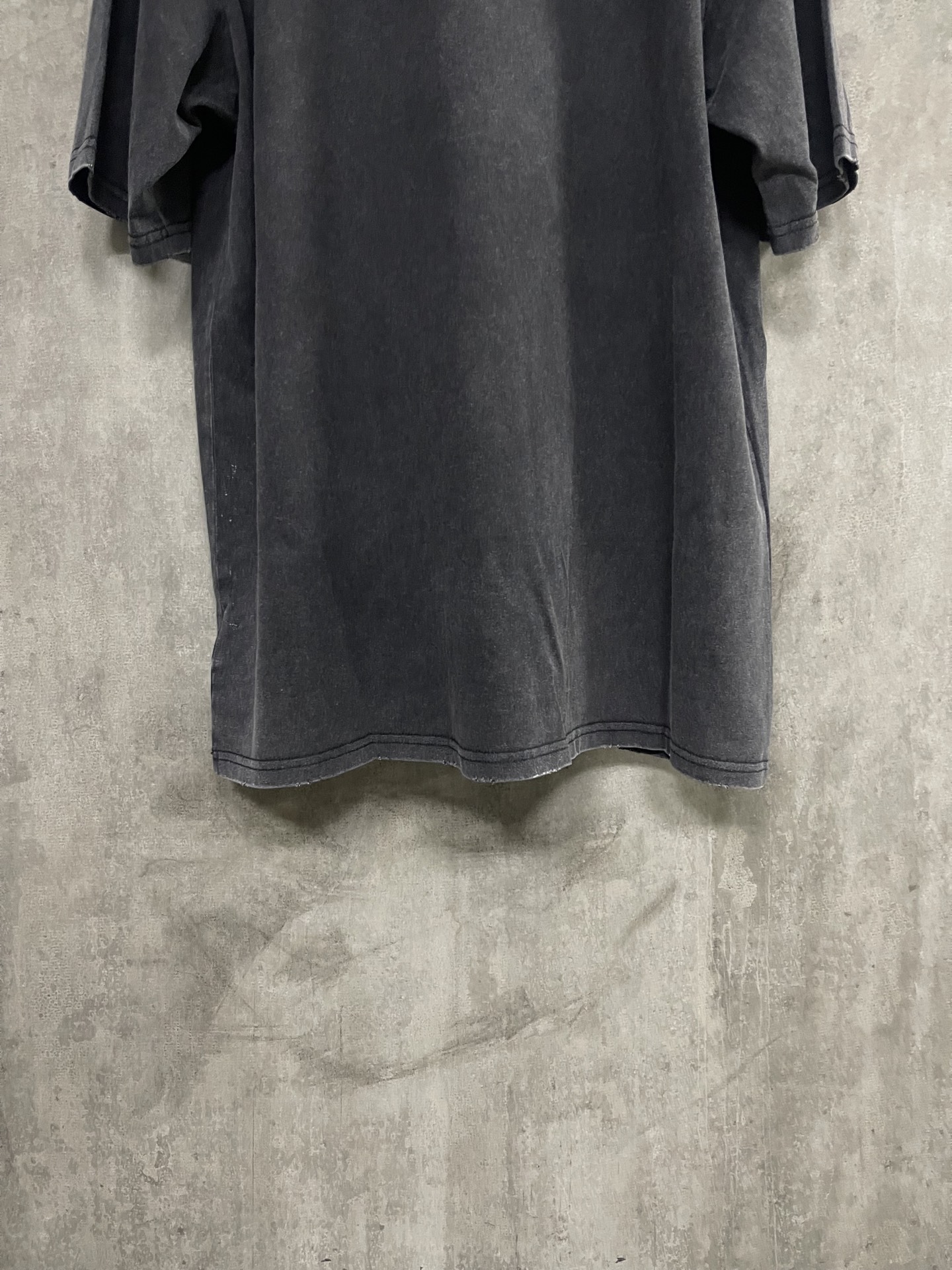 Balenciaga | Puma Oversized T-shirt in Heather Black（831305TTVA61041）