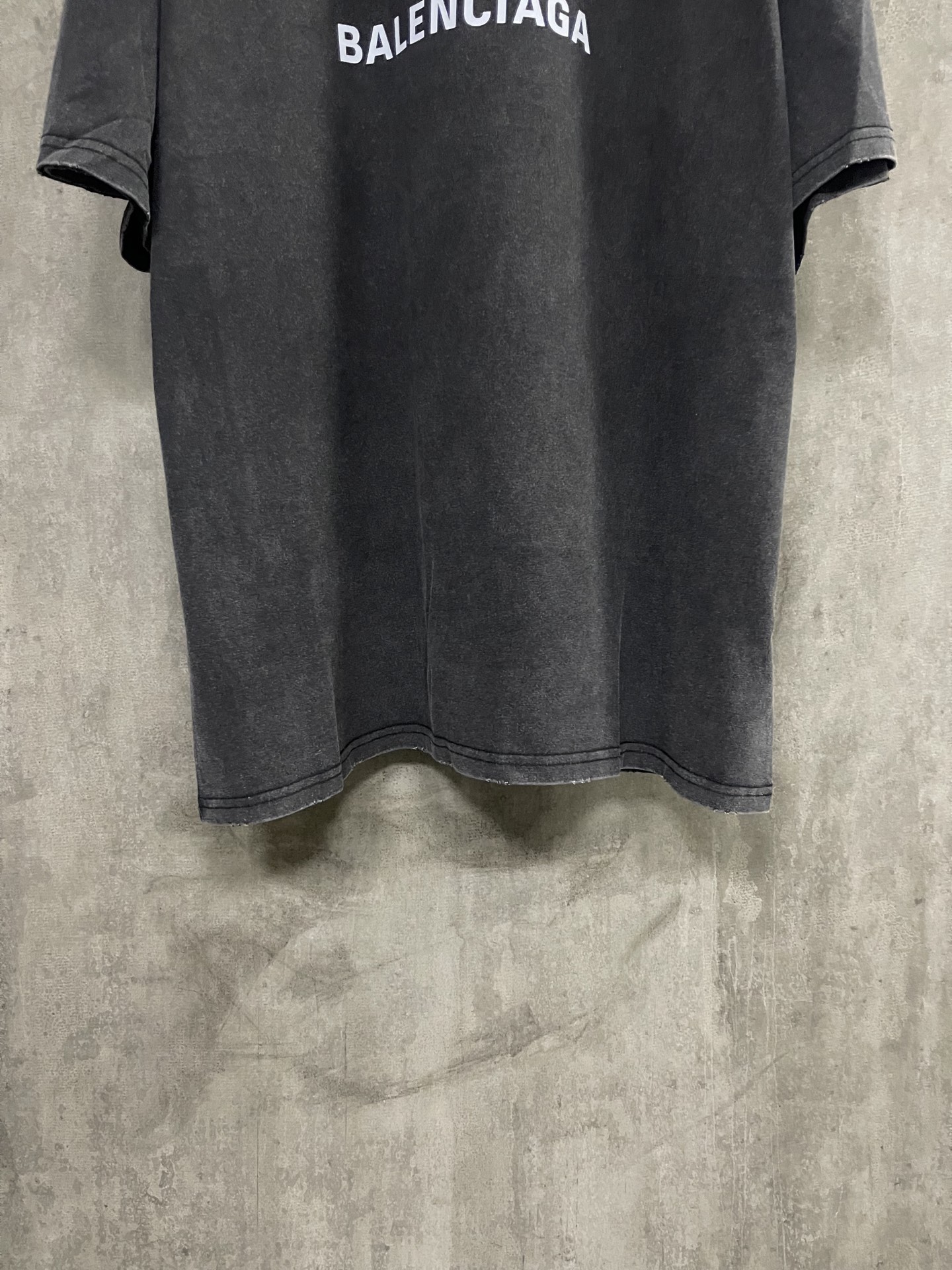 Balenciaga | Puma Oversized T-shirt in Heather Black（831305TTVA61041）