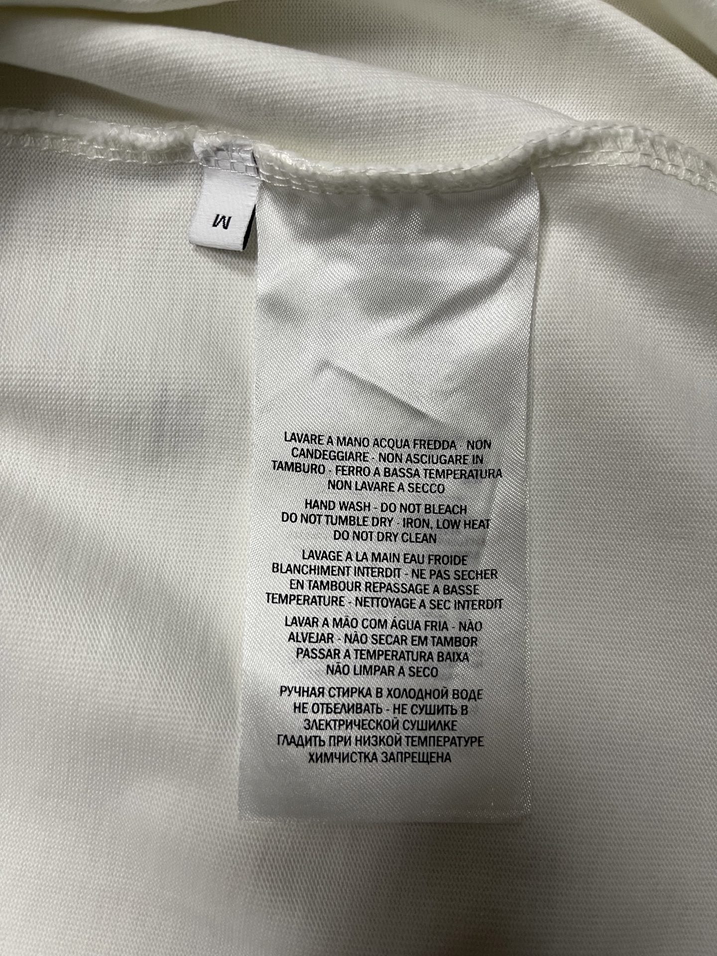 CELINE Loose T-shirt in Cotton Jersey (2X43C671Q-38AW）