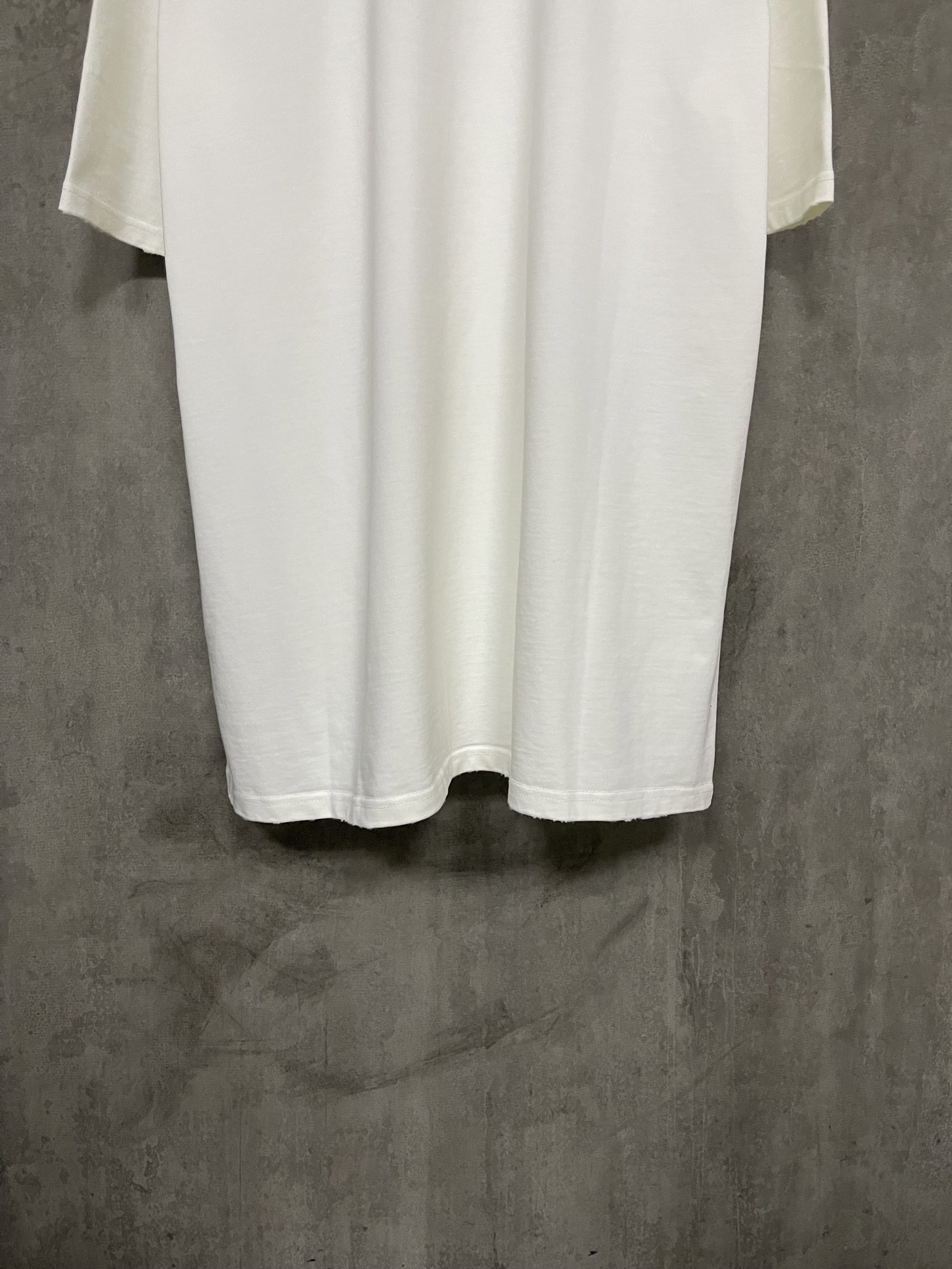 CELINE Loose T-shirt in Cotton Jersey (2X43C671Q-38AW）