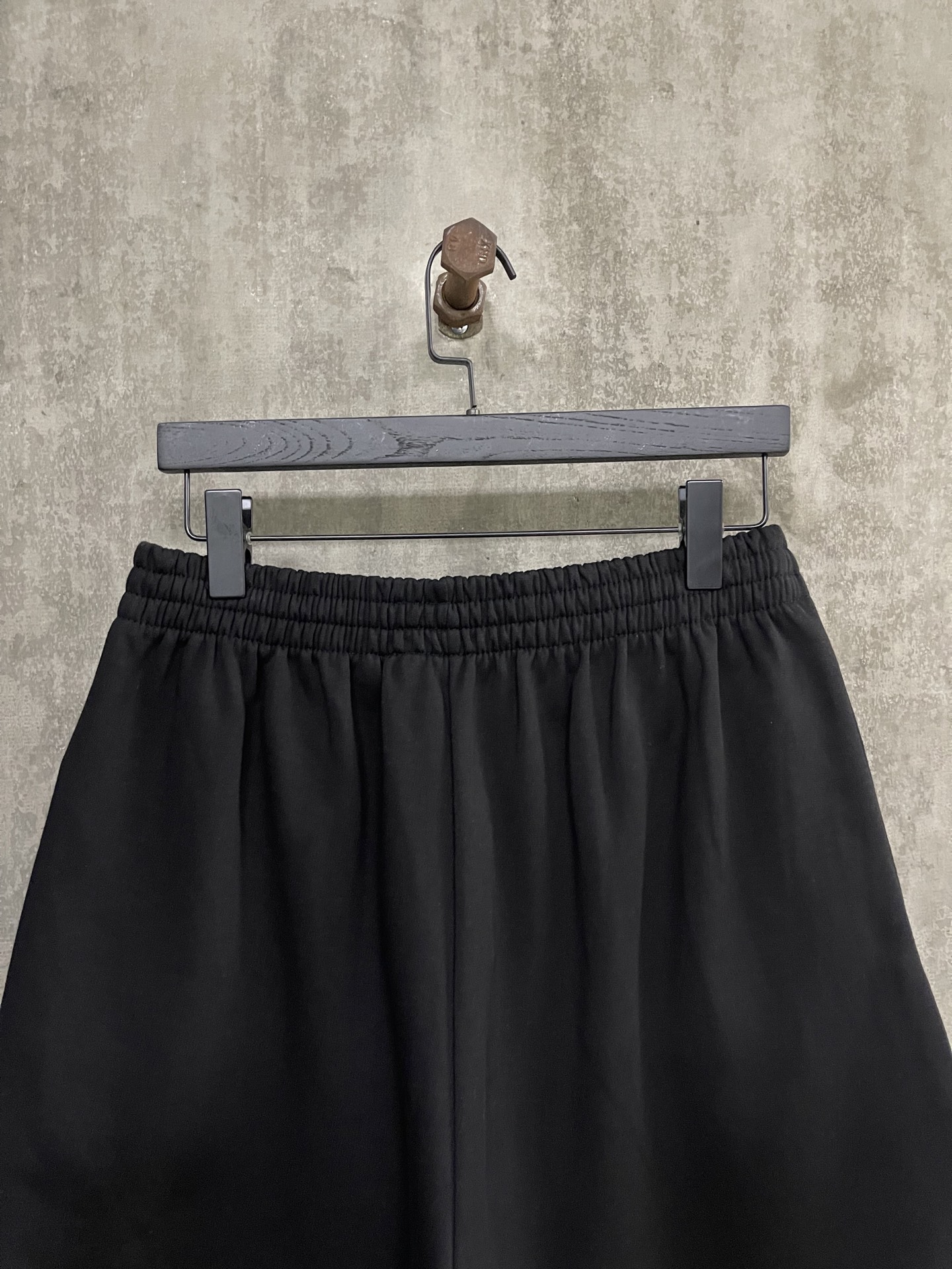 Balenciaga Men's Unity Sport Shorts in Faded Black (826385TSVB21083）