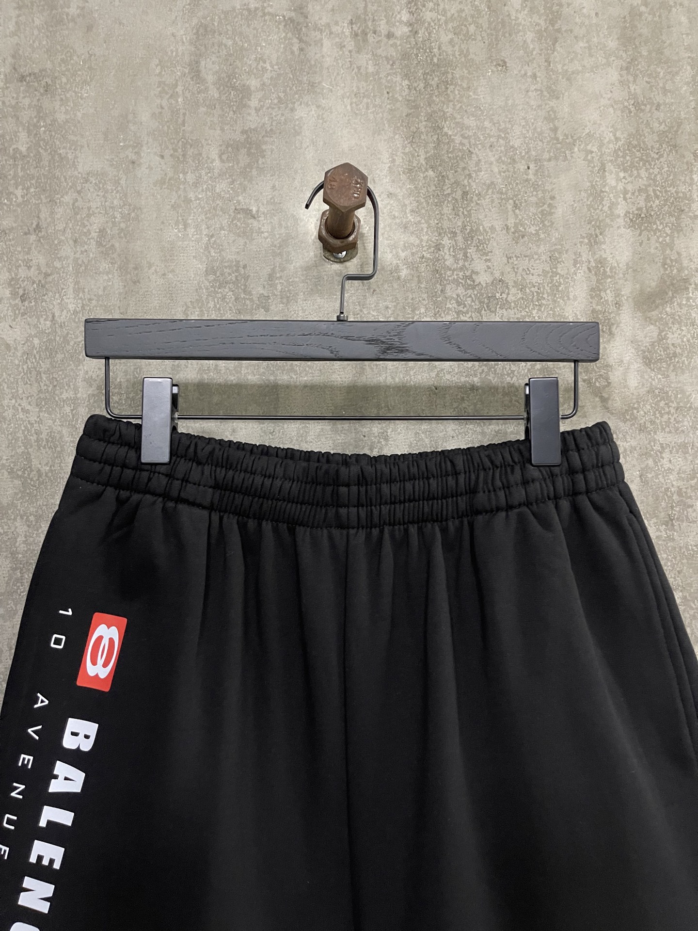 Balenciaga Men's Unity Sport Shorts in Faded Black (826385TSVB21083）