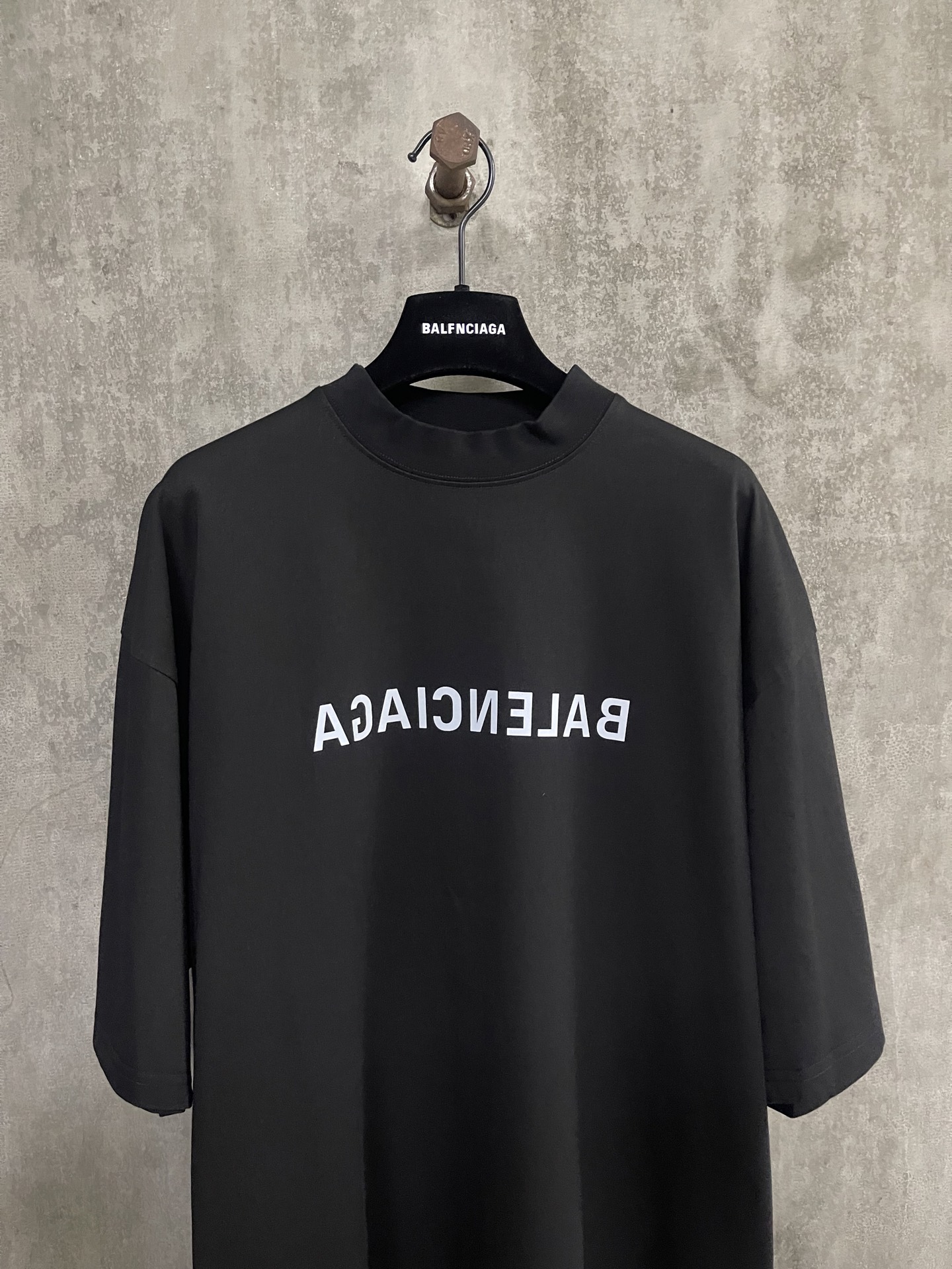Balenciaga Mirror Balenciaga T-Shirt Medium Fit 'Black'（612966TNVR21070）